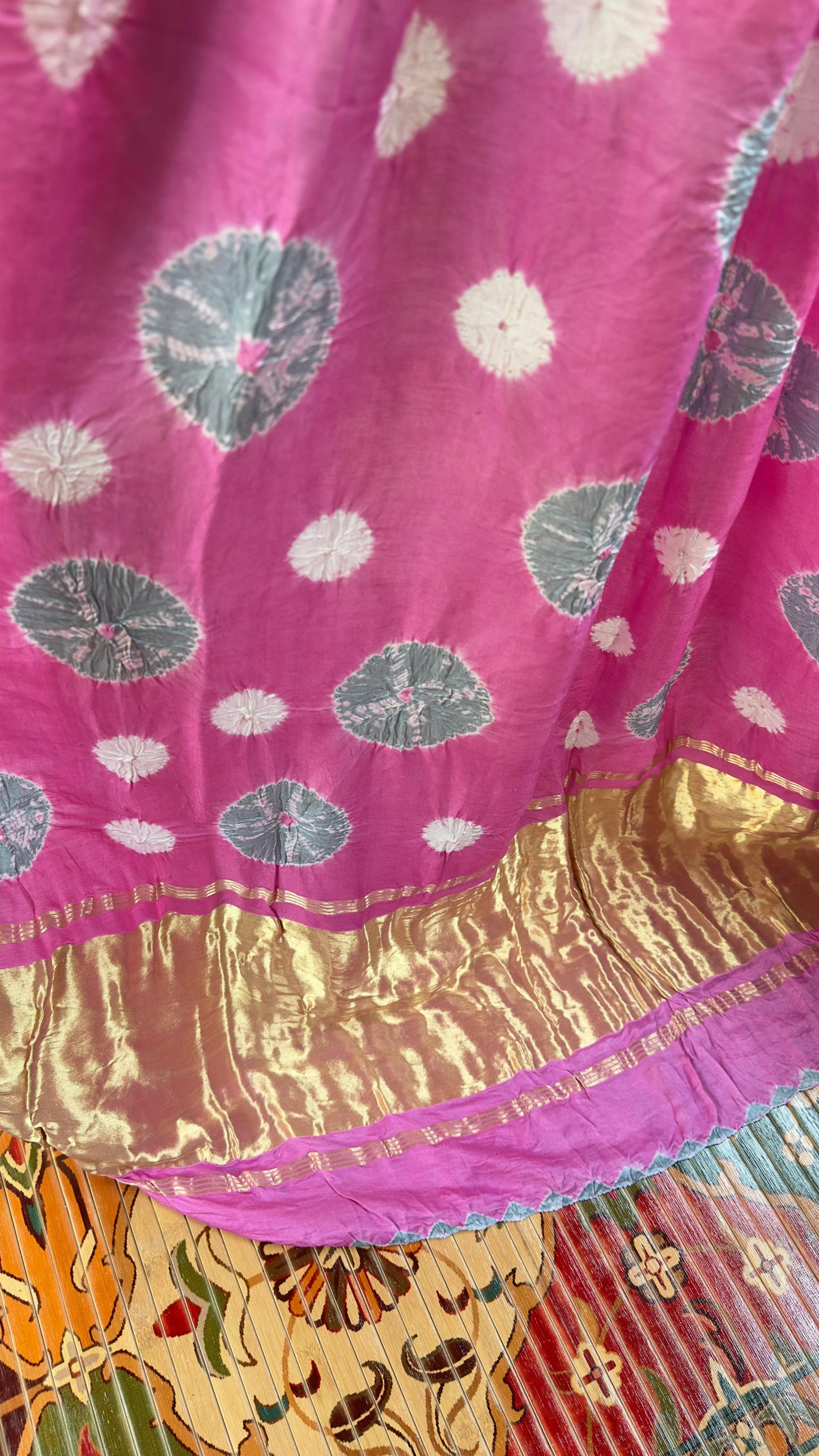 Gajji silk polka dotted shibori saree