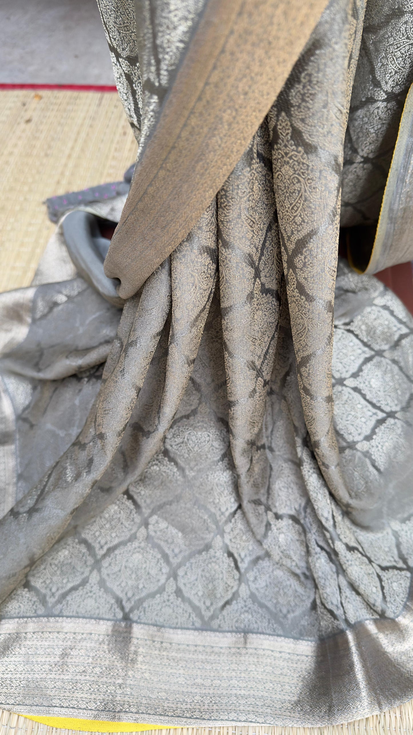Pure Silk Crepe Benaras with Bandhini