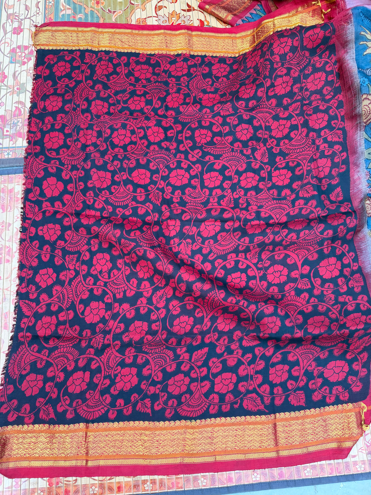 Pure Silk Gadwal Pattu With Penkalamkari Saree.