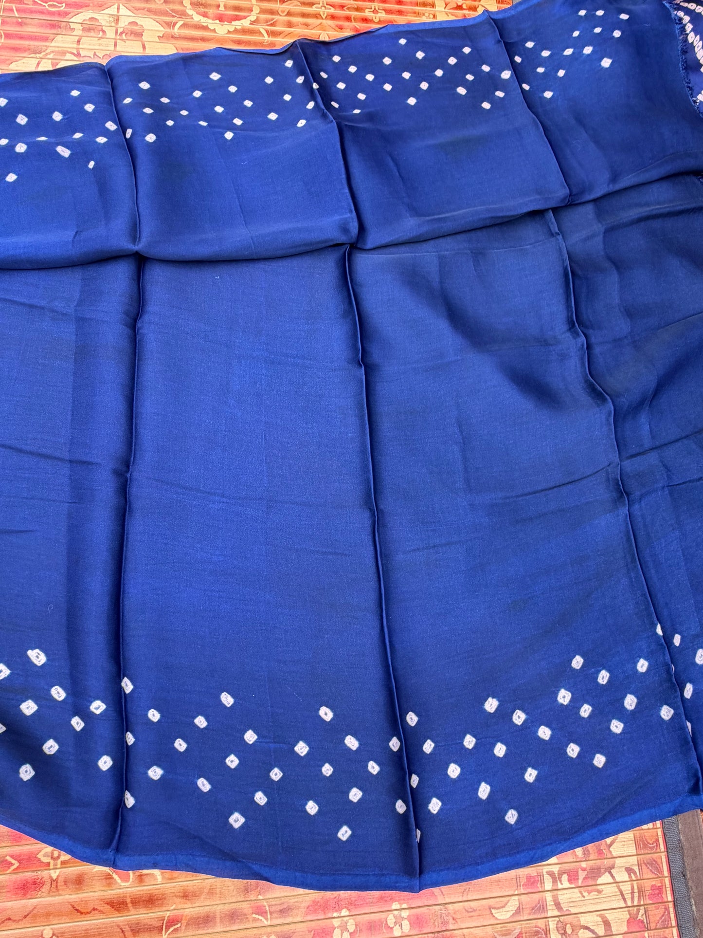 Modal silk bandini with penkalamkari saree