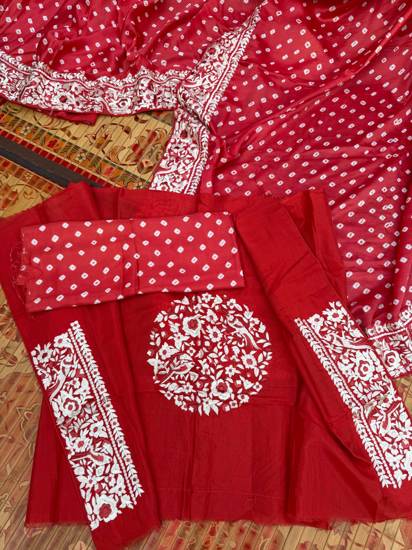 Gajji silk bandini with machine embroidery saree
