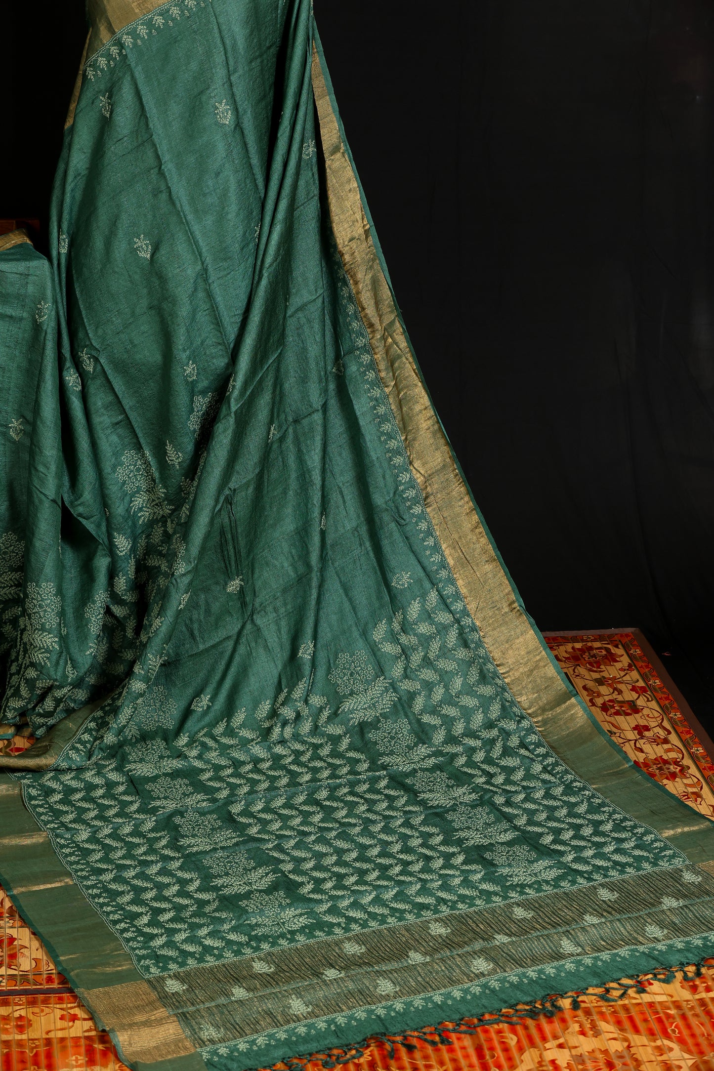 Pure tussar with tepchi chikankari