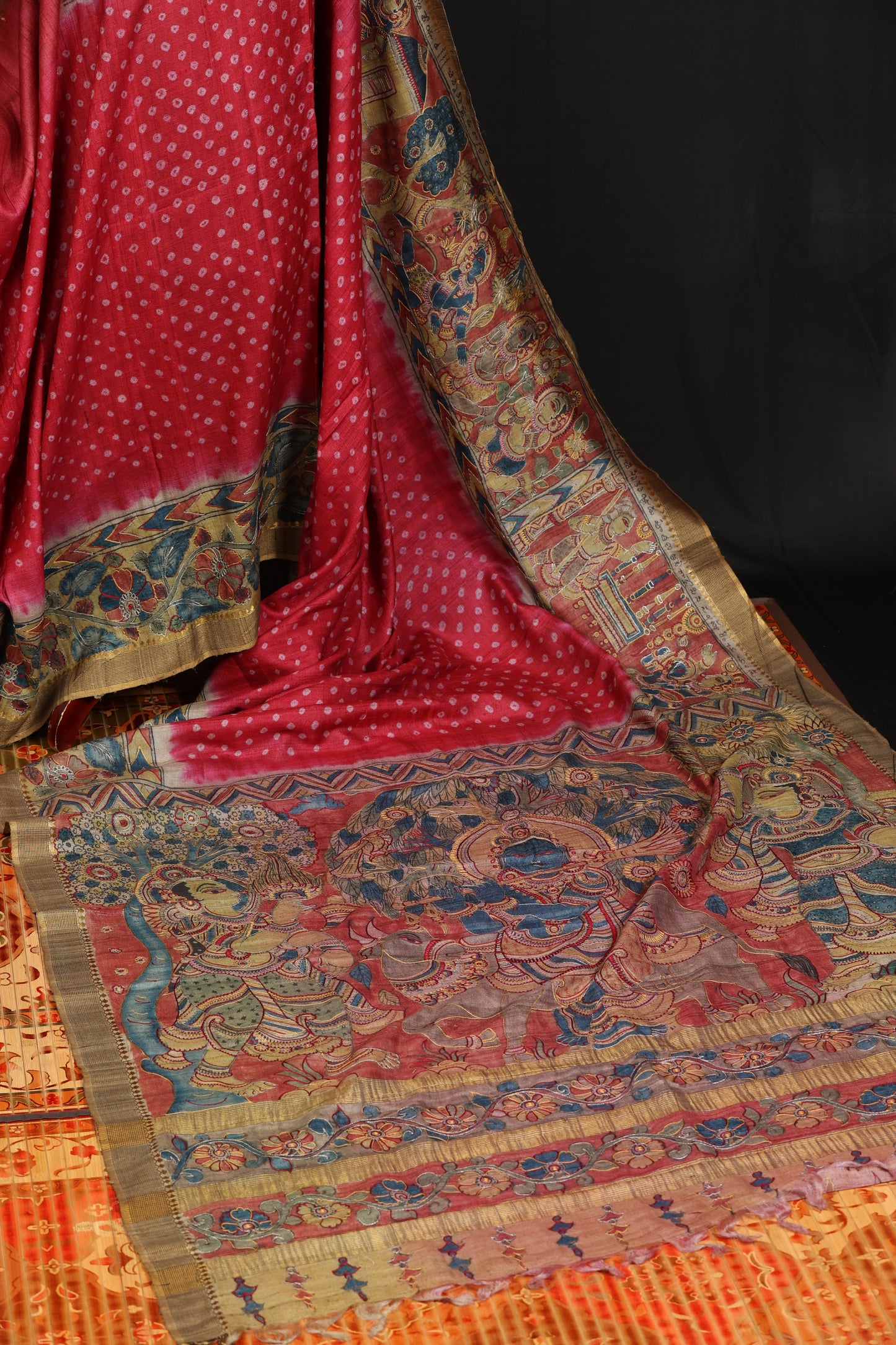 Tussar bandini with penkalamkari
