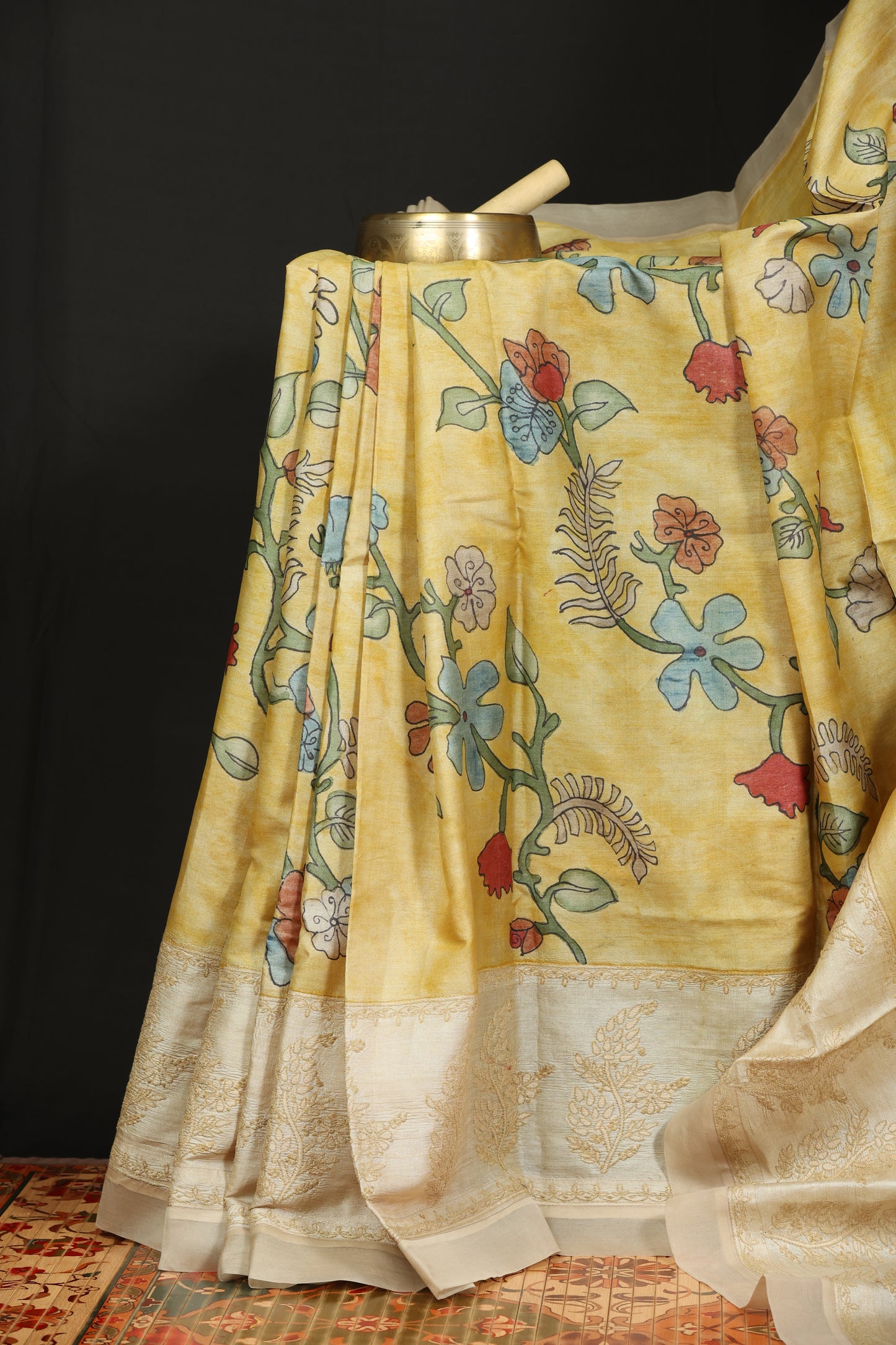 Chikankari with penkalamkari on puresilk tussar
