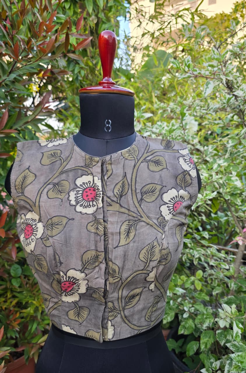 Ready to wear blouse