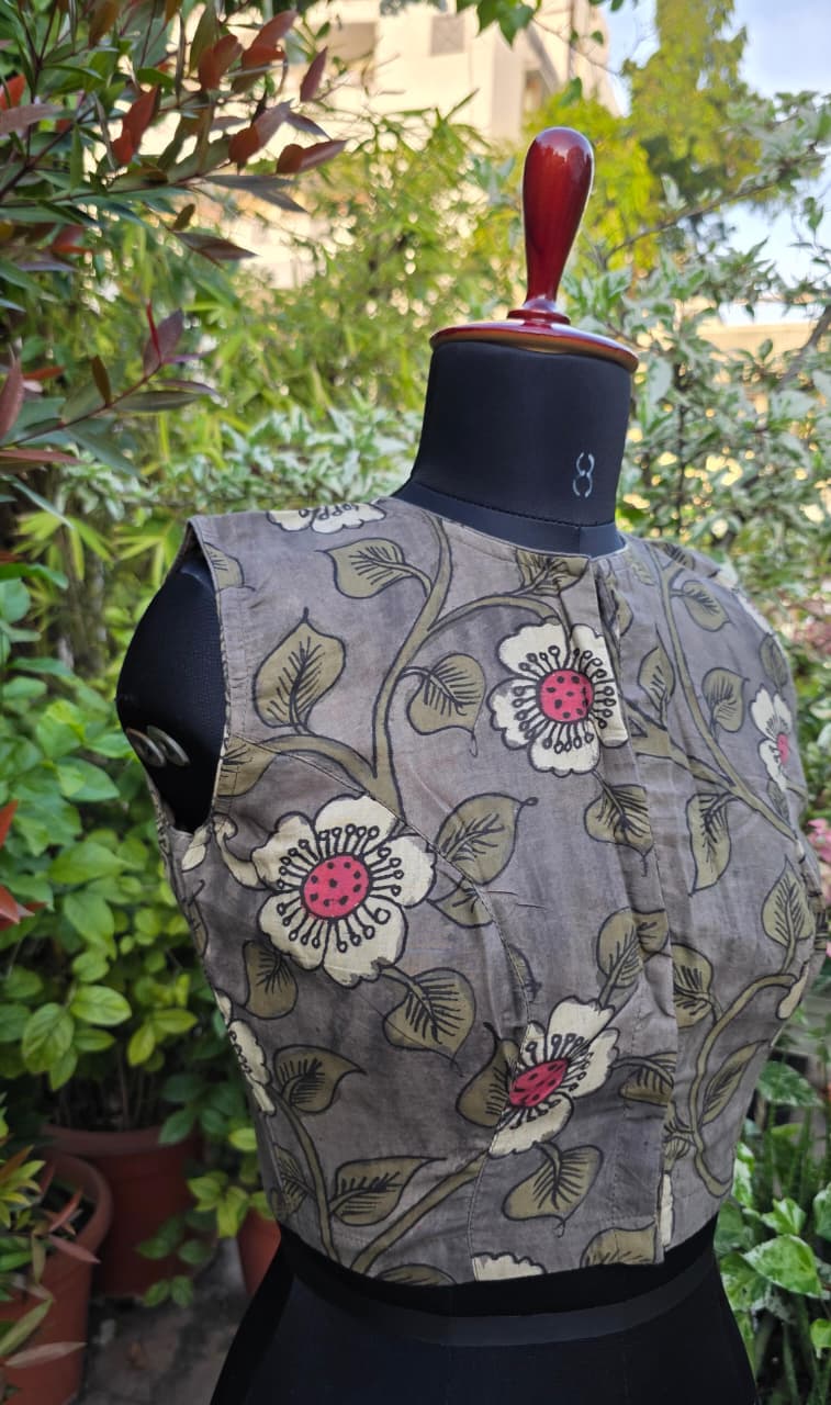 Ready to wear blouse