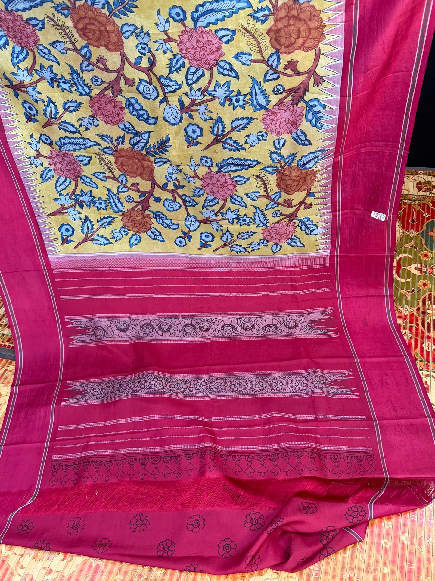 Kanchipattu with penkalamkari saree