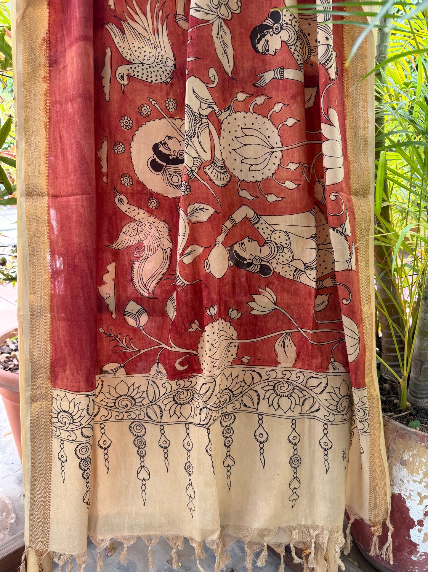 Penkalamkari dupatta