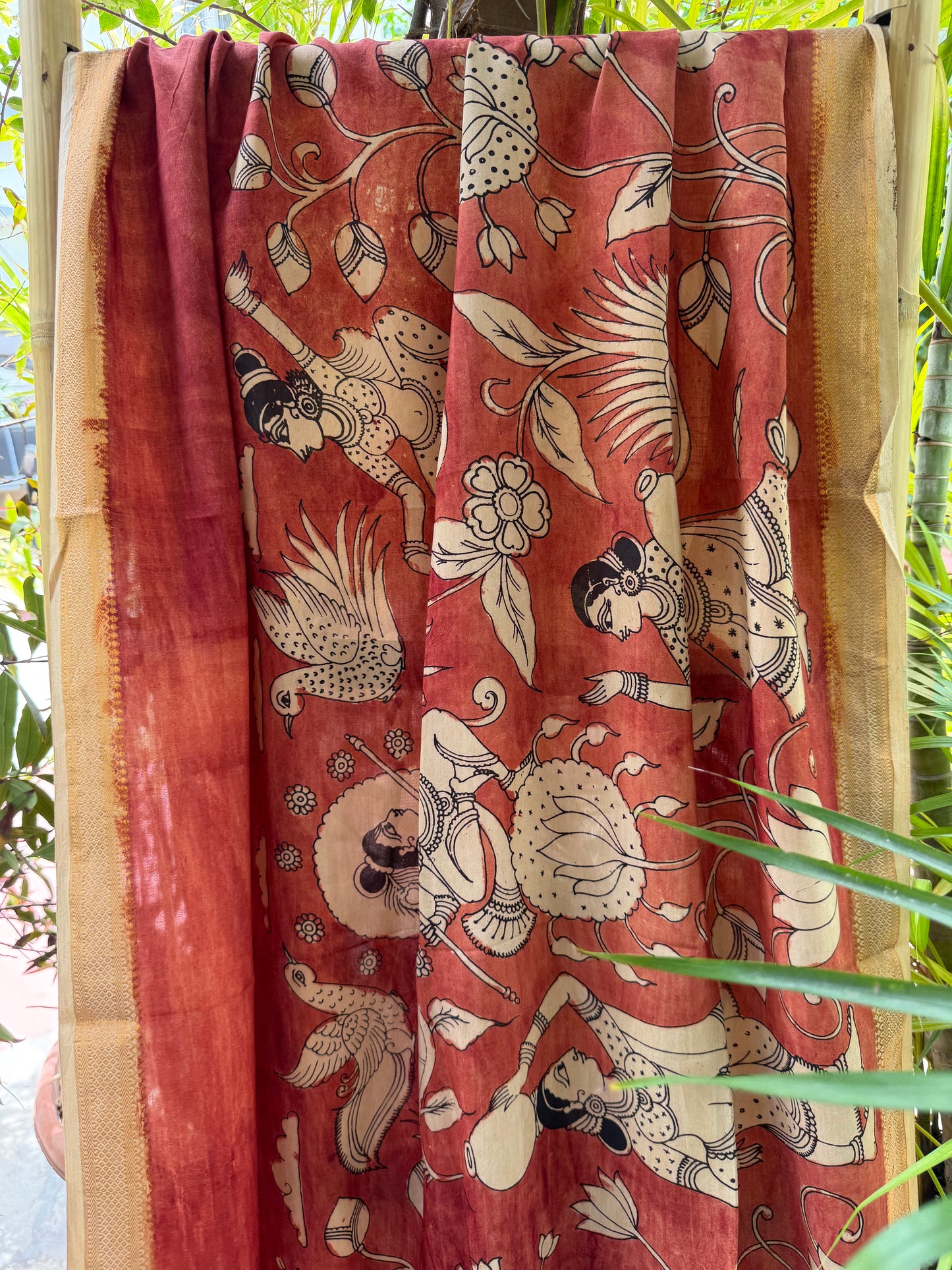Penkalamkari dupatta