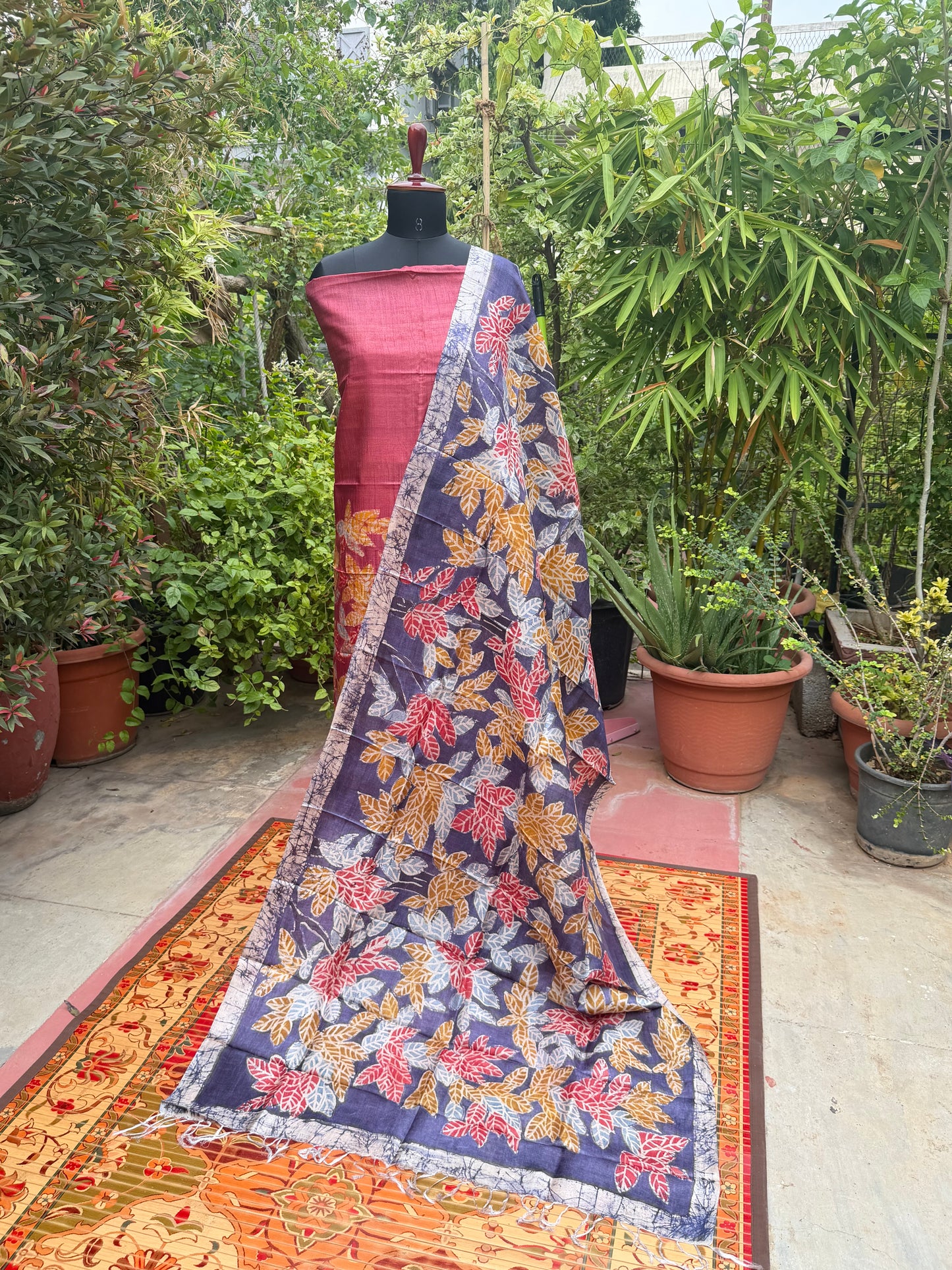 Pure silk hand-batik kurta and dupatta set