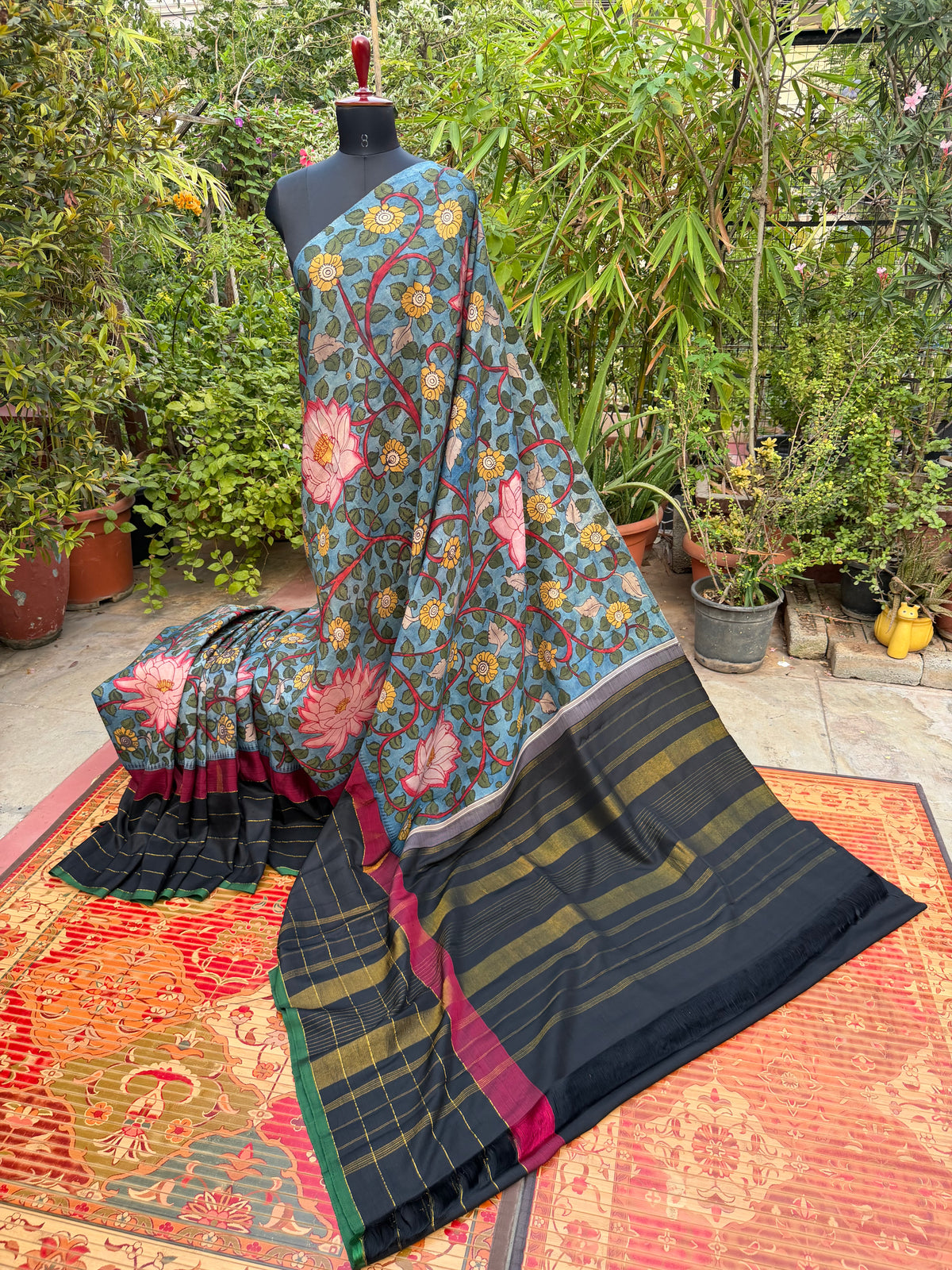 Zari less Kanchipattu With Penkalamkari saree