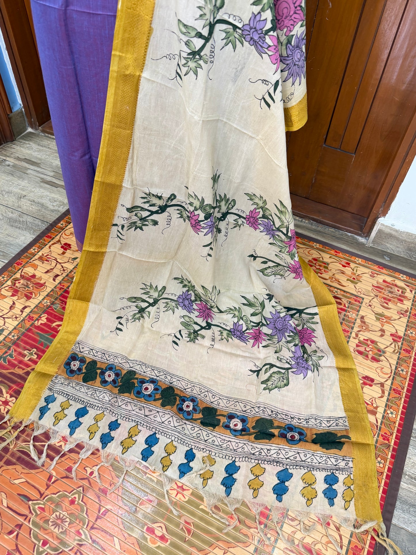 pure cotton kurti material paired with penkalamkari dupatta