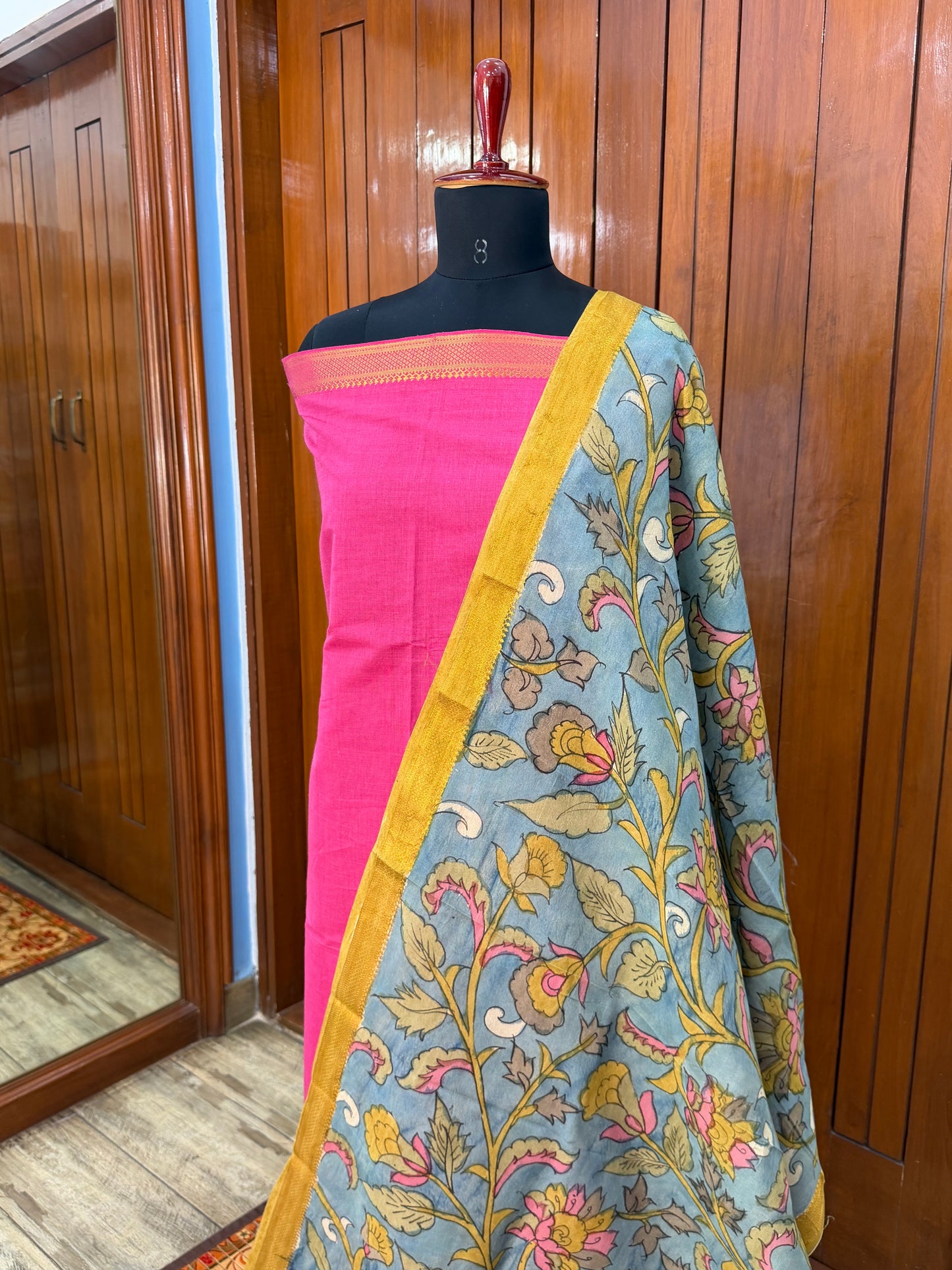Purecotton kurti material paired with penkalamkari dupatta