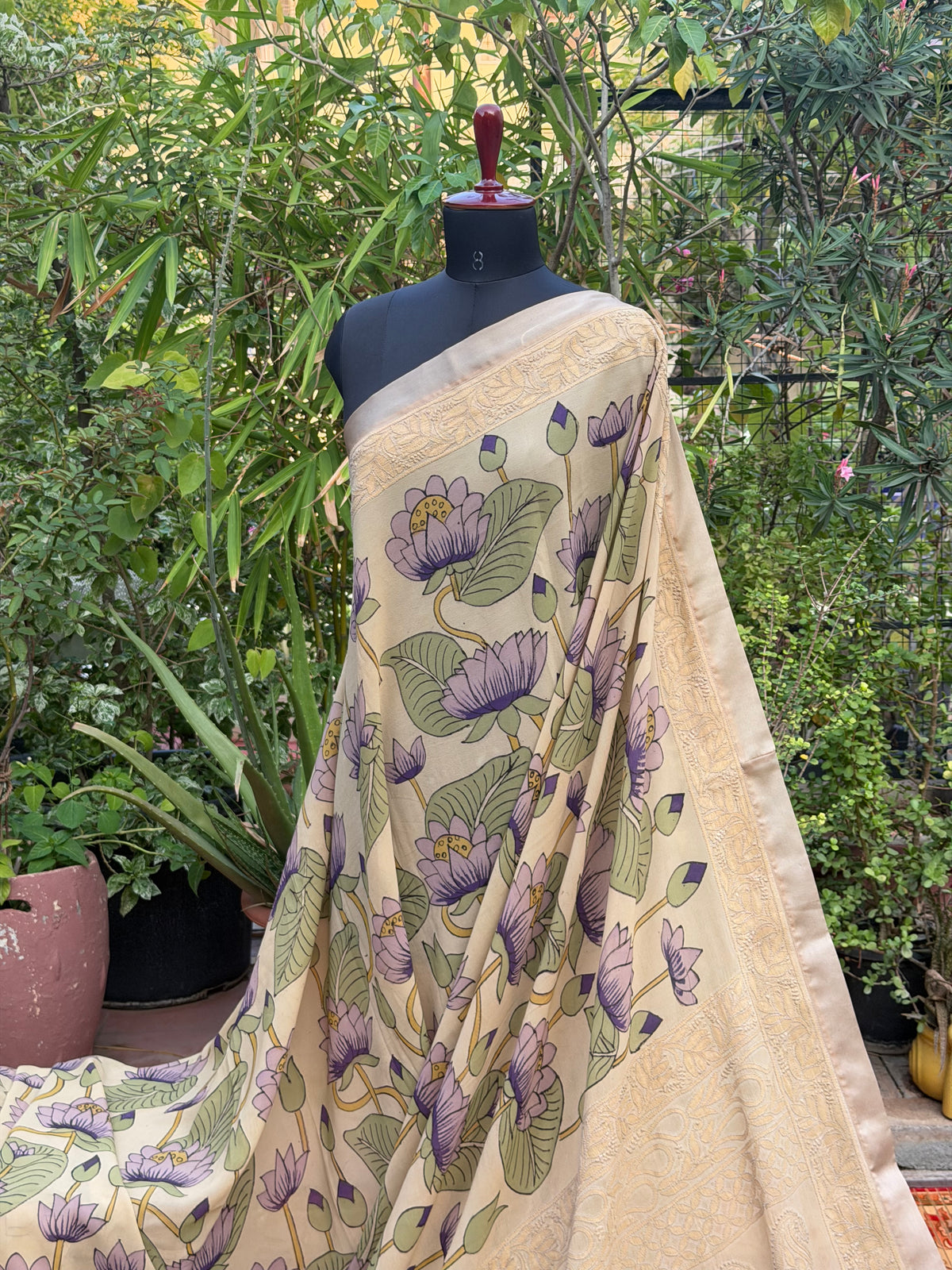 Pure silk Georgette Chikankari With Penkalamkari Saree