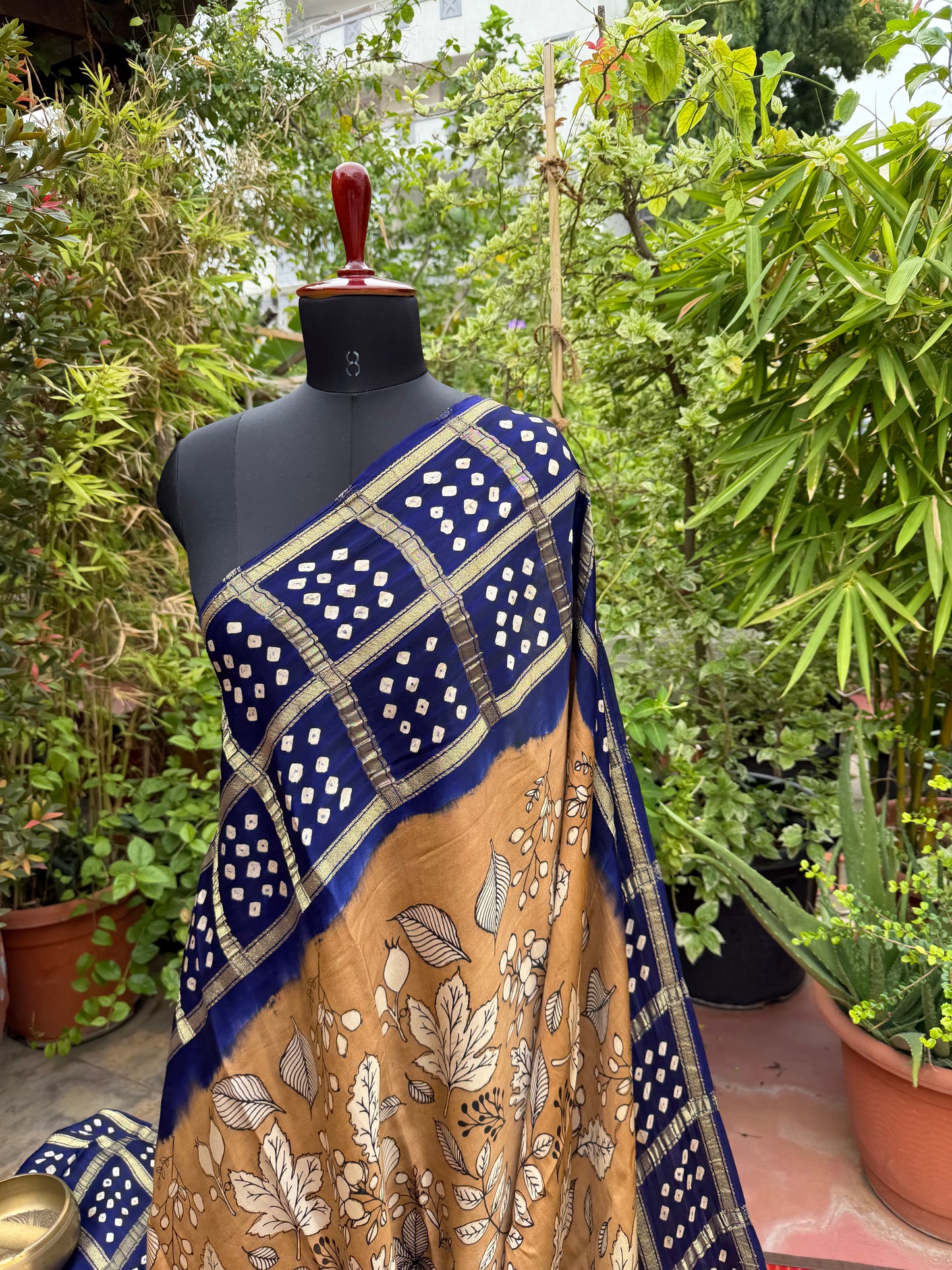 Modal silk bandini with penkalamkari saree
