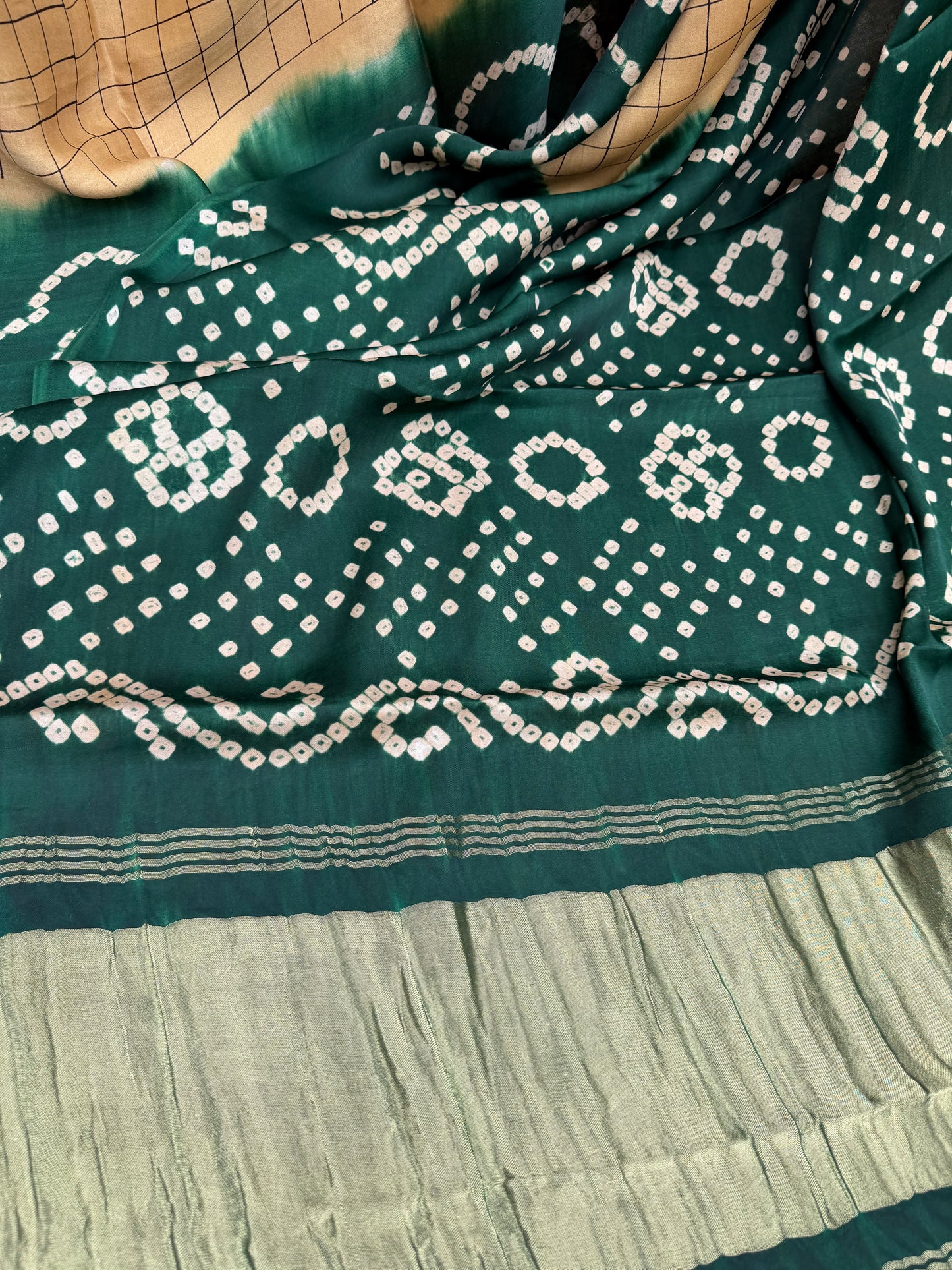 Modal silk bandini with penkalamkari saree