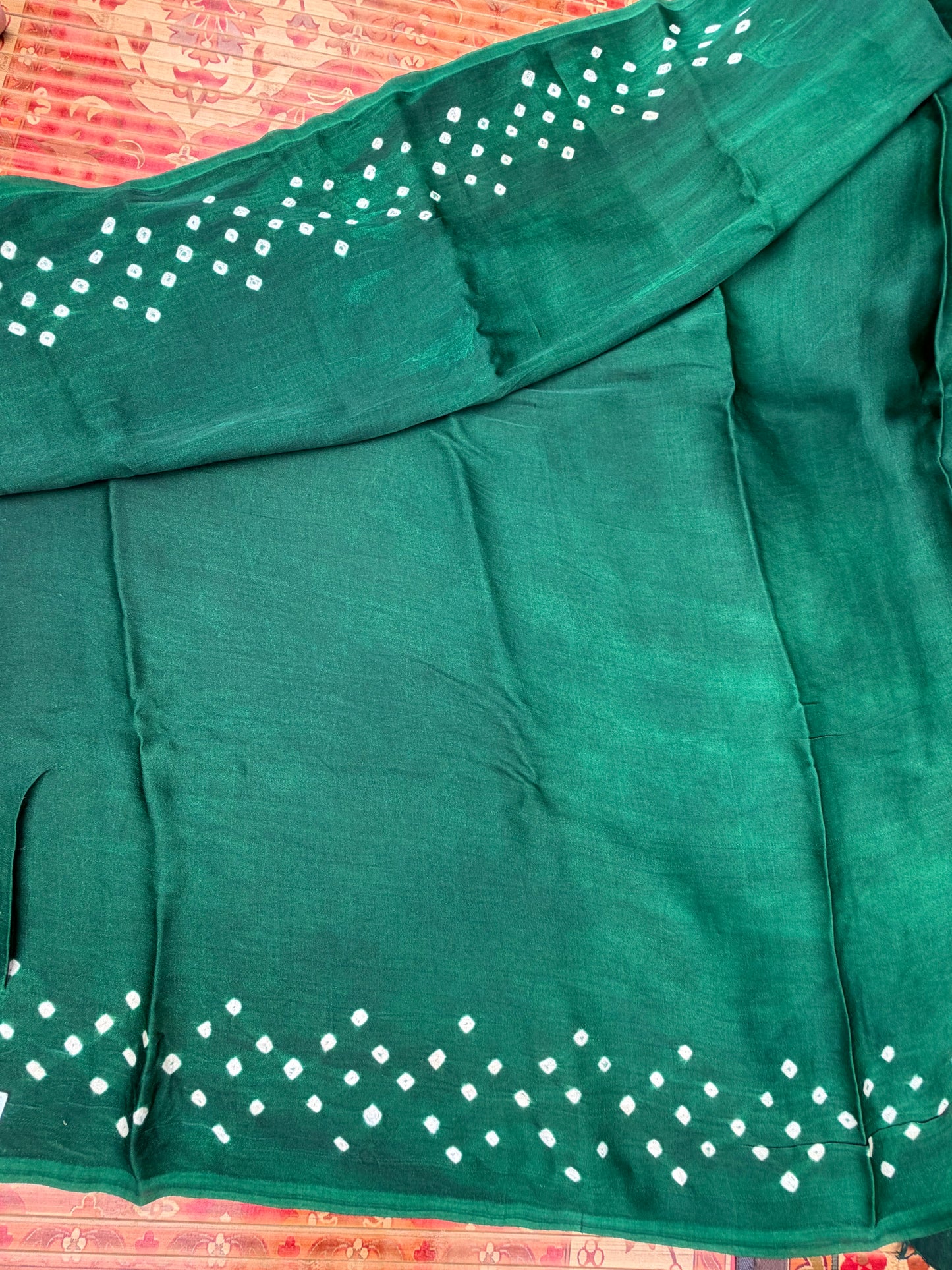 Modal silk bandini with penkalamkari saree