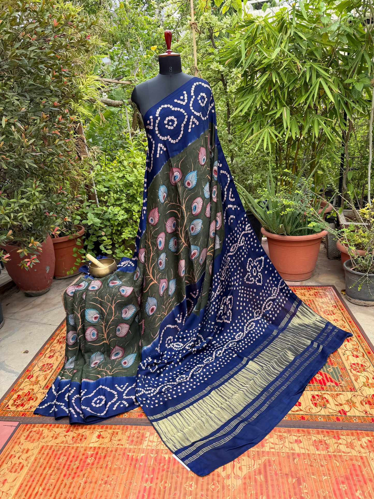 Modal silk bandini with penkalamkari saree