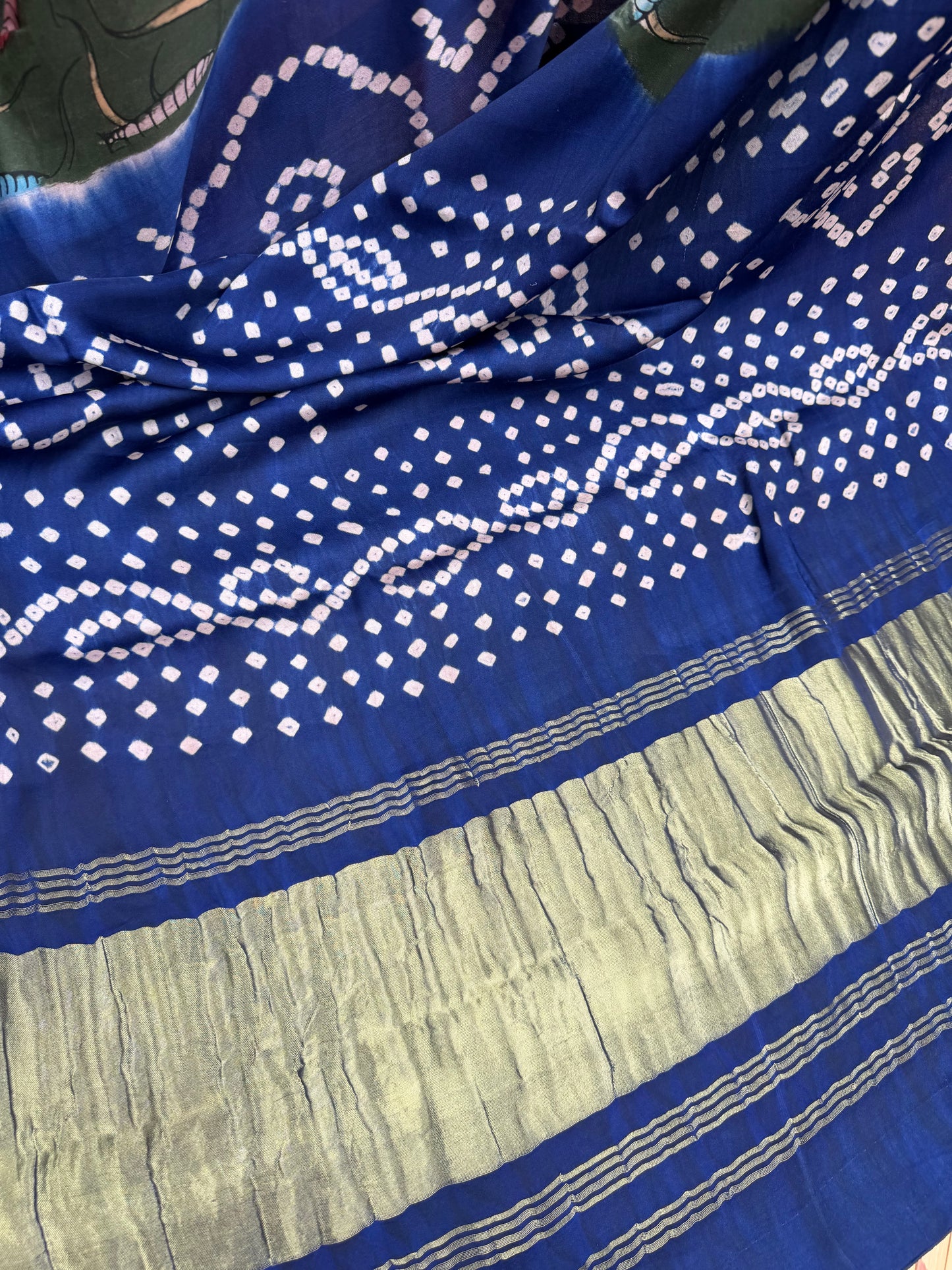 Modal silk bandini with penkalamkari saree