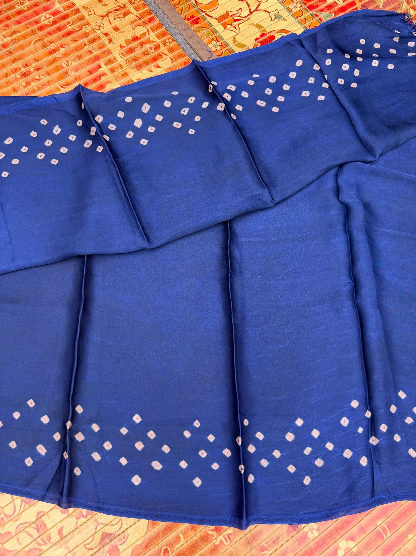 Modal silk bandini with penkalamkari saree