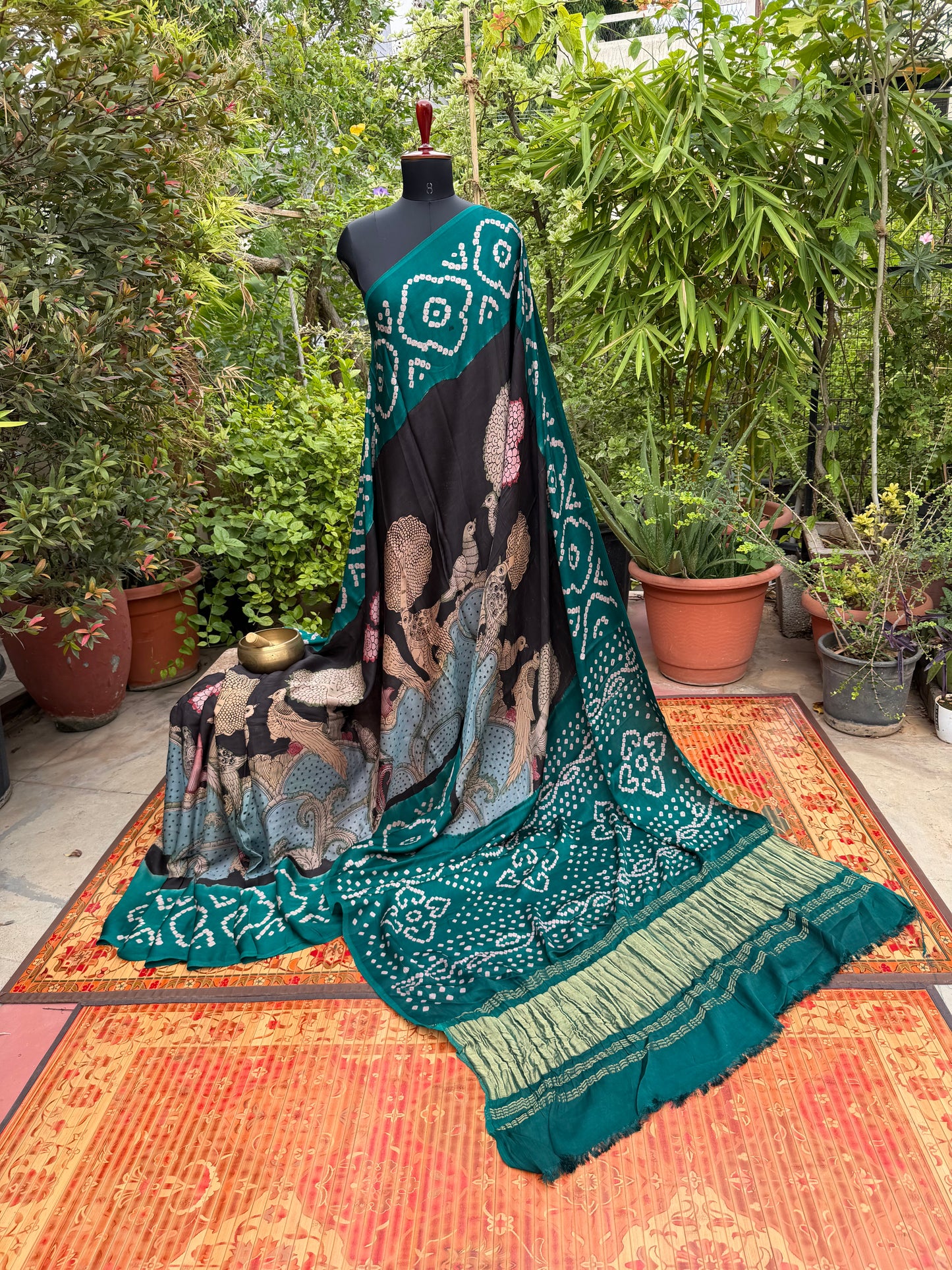 Modal silk bandini with penkalamkari saree
