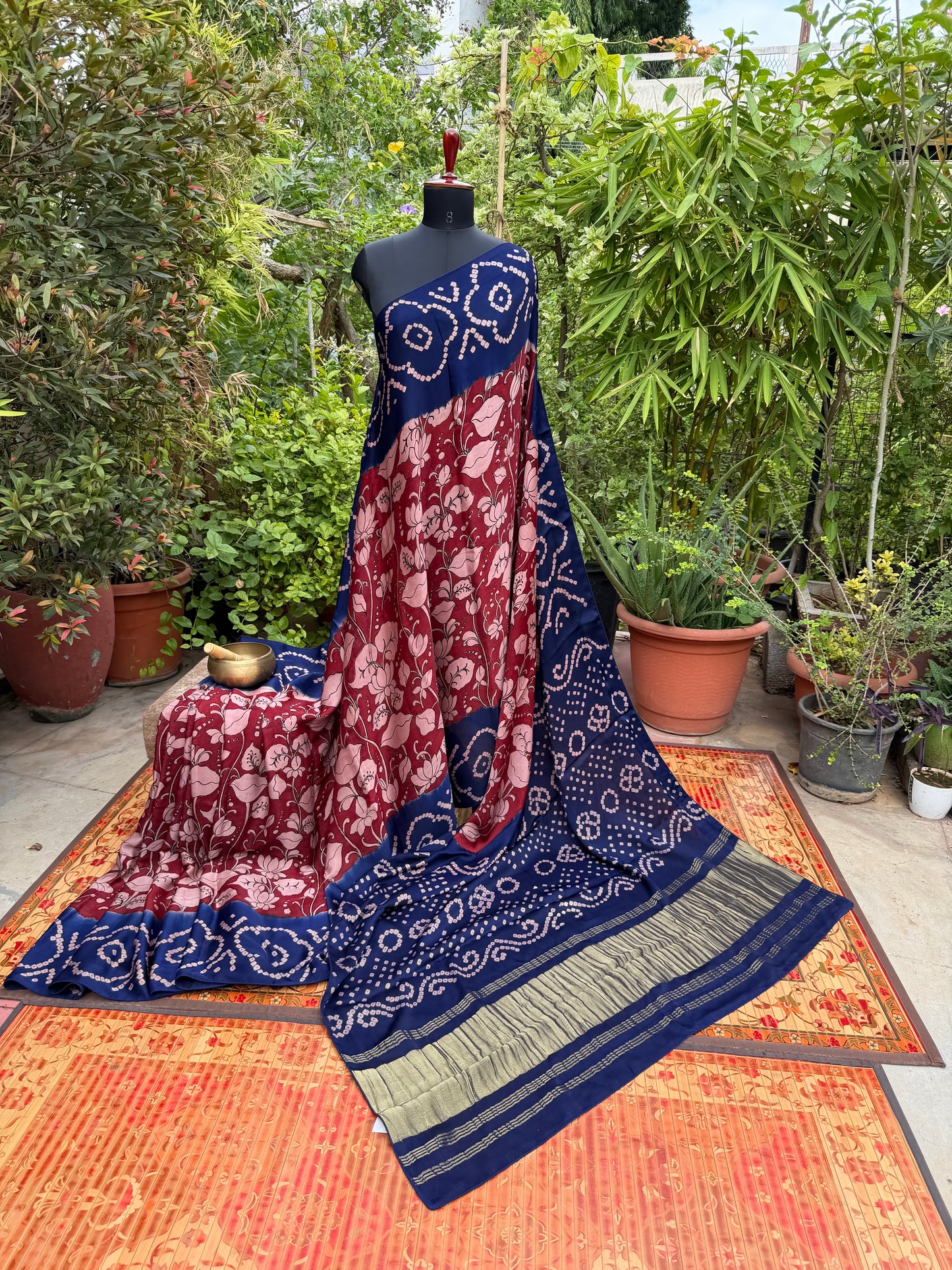 Modal silk bandini with penkalamkari saree