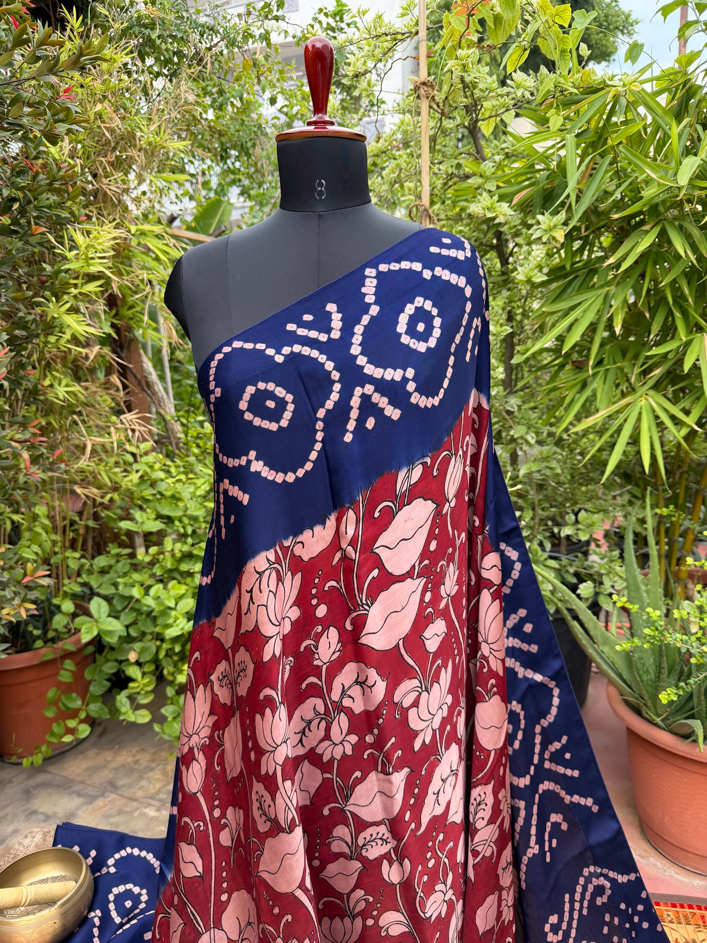 Modal silk bandini with penkalamkari saree