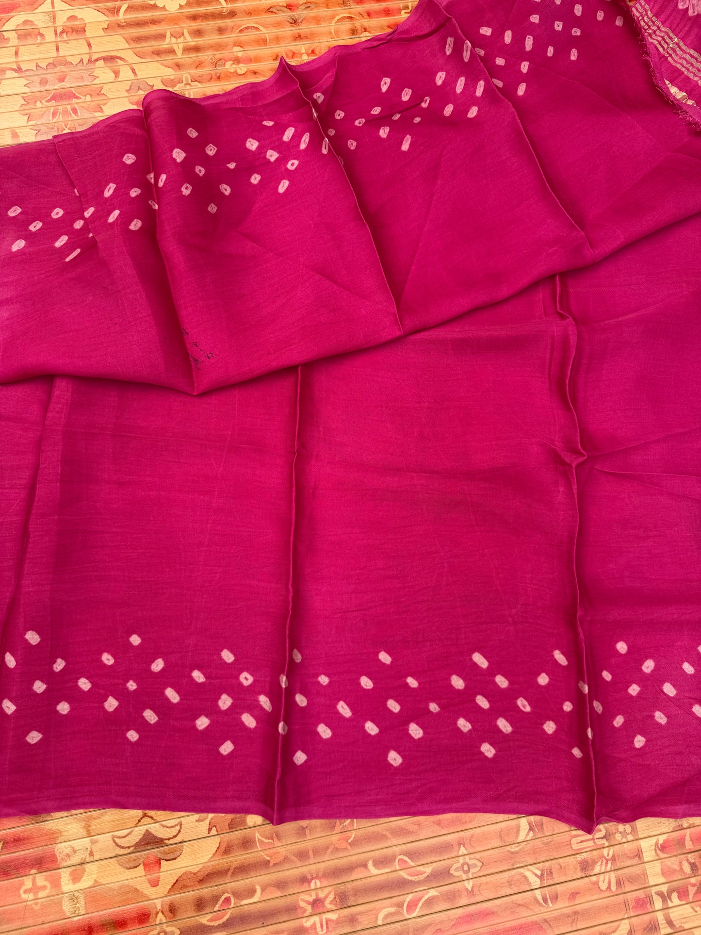 Modal silk bandini with penkalamkari saree