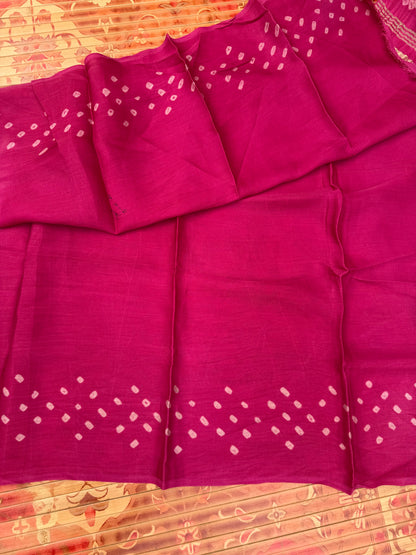 Modal silk bandini with penkalamkari saree