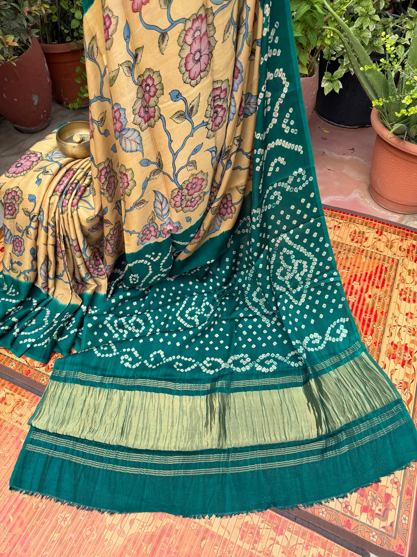 Modal silk bandini with penkalamkari saree