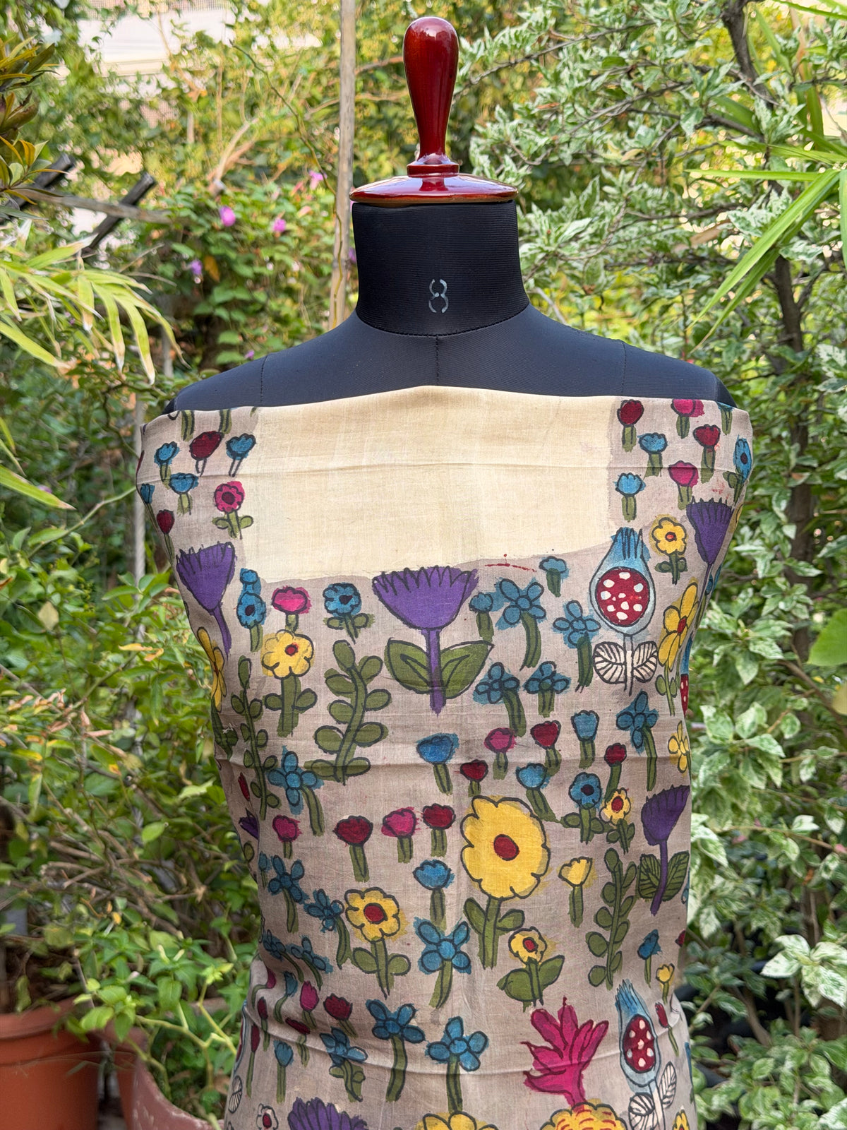 PenKalamkari kurti material