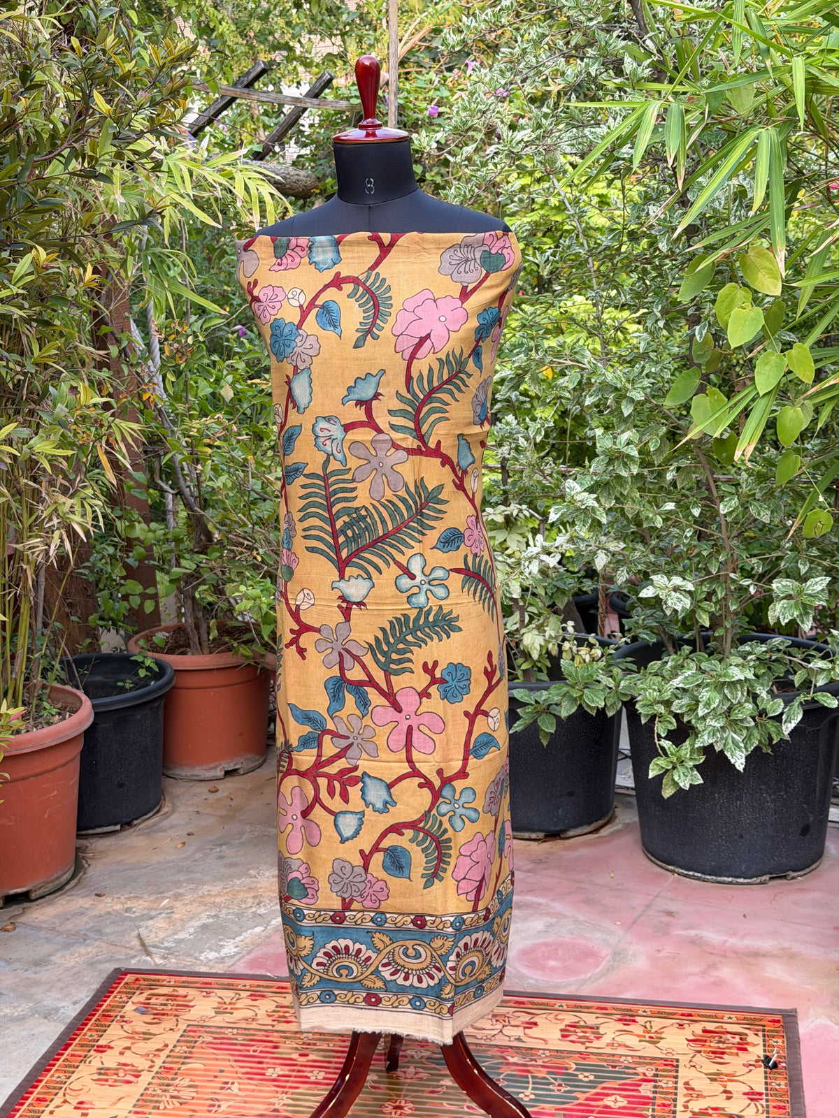 PenKalamkari kurti material
