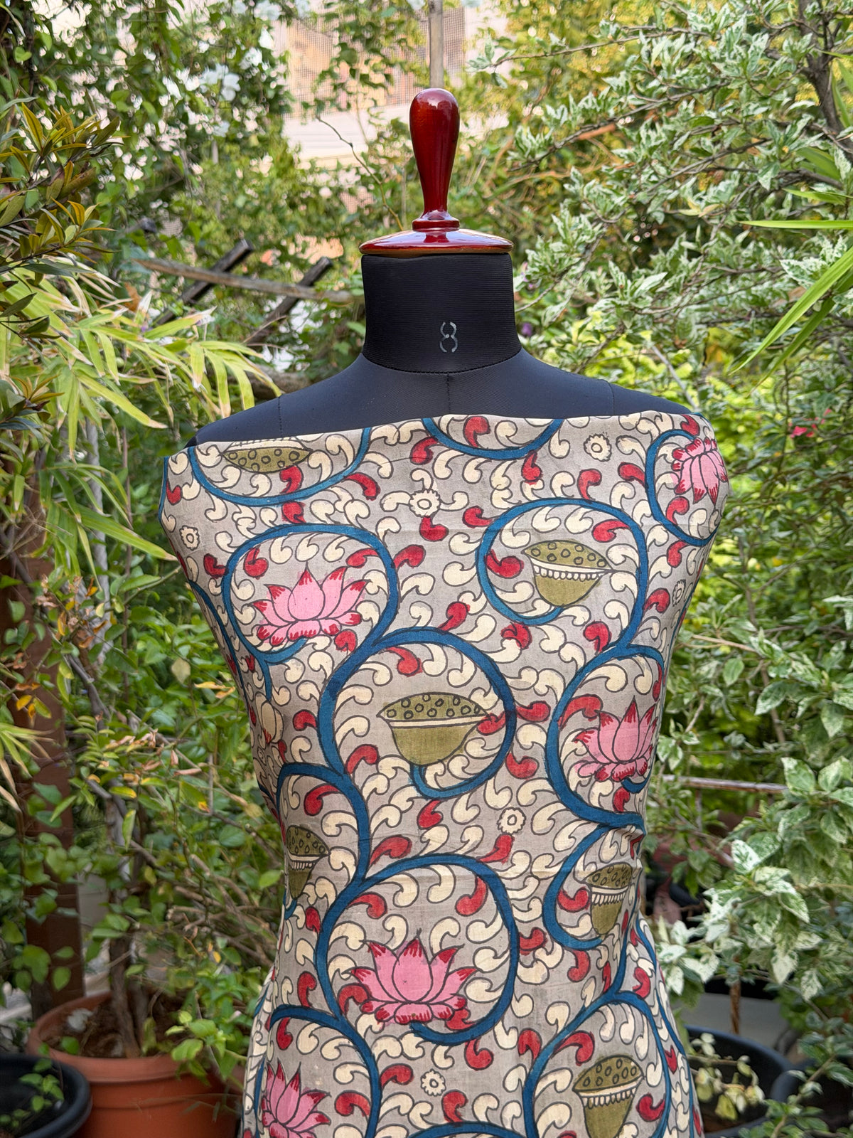 PenKalamkari kurti material