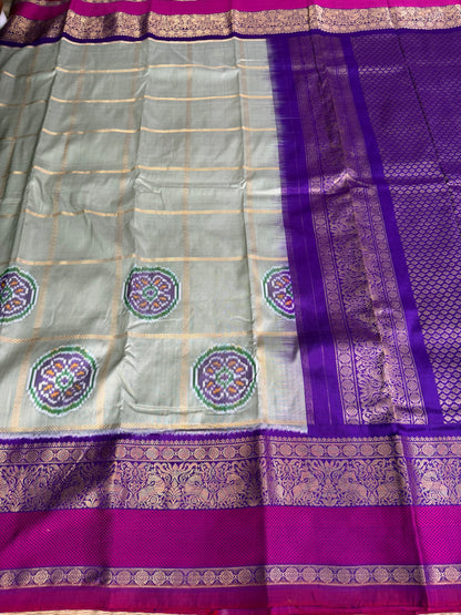 Handwoven Ikat Circle Motifs With Double Kanchi Border Saree