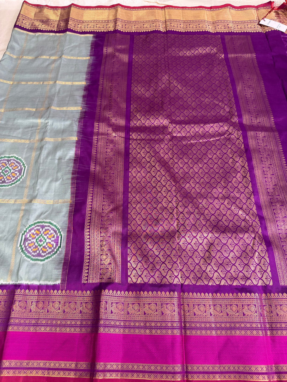 Handwoven Ikat Circle Motifs With Double Kanchi Border Saree