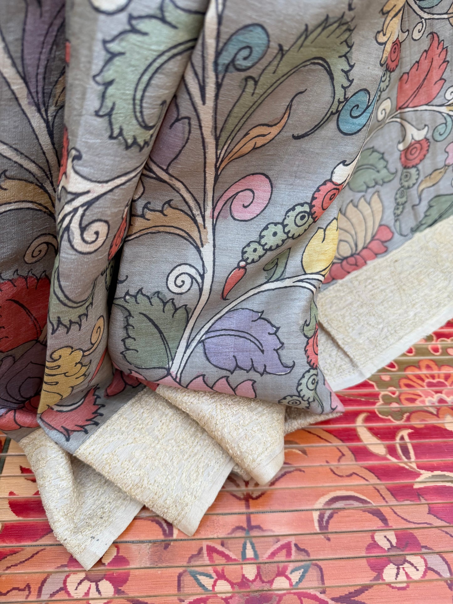 Tussar Chikankari X Penkalamkari