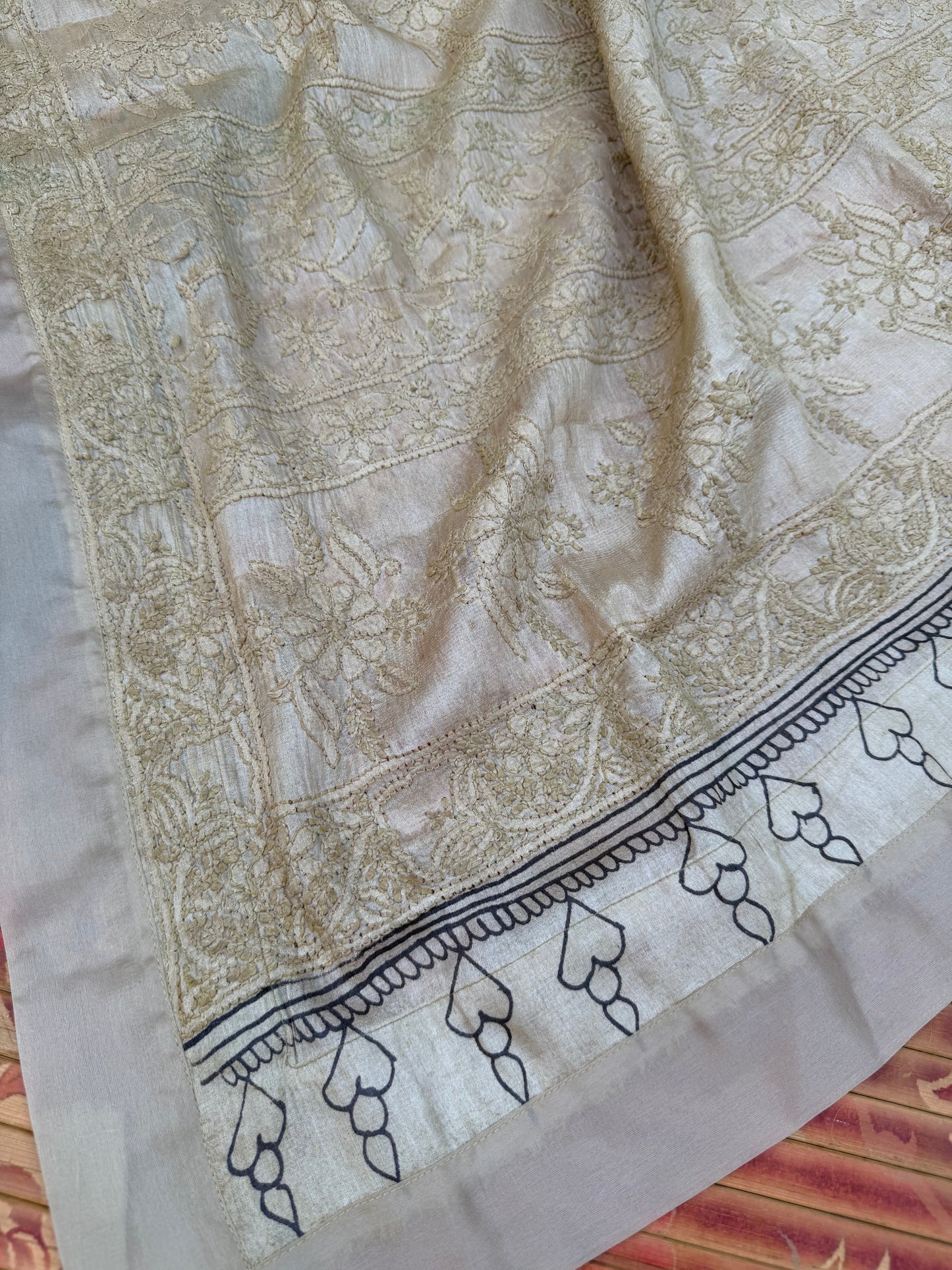 Pure silk tussar with Chikankari X Penkalamkari