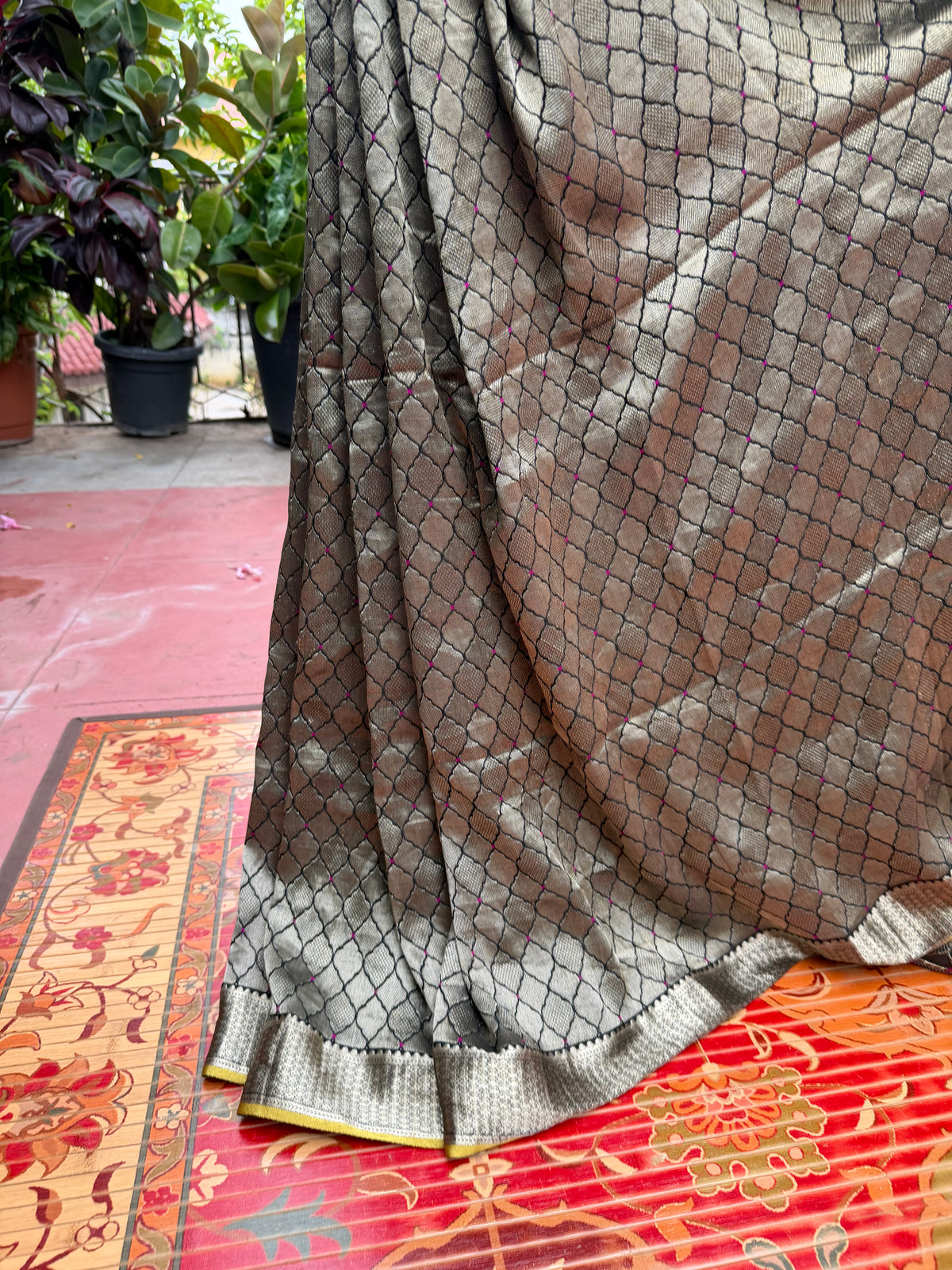 Pure benaras crepe with handknotted bandhini pallus & blouses.