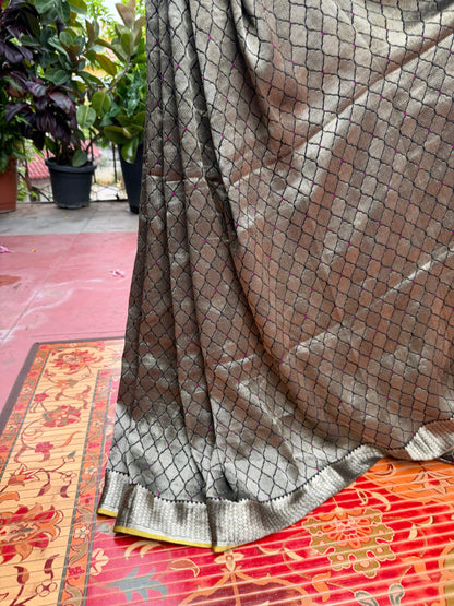 Pure benaras crepe with handknotted bandhini pallus & blouses.