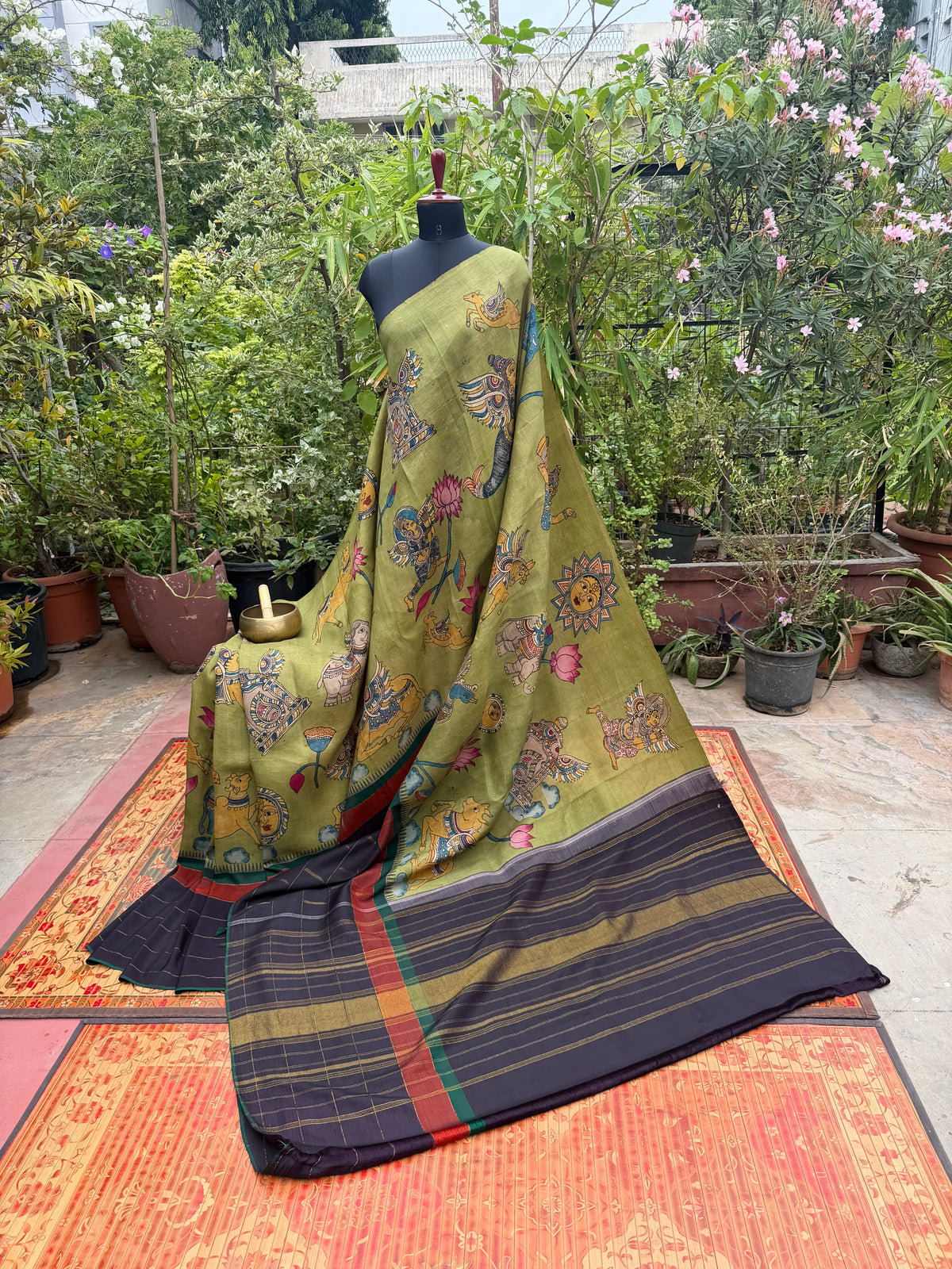 Zariless Kanchi Pattu With Penkalamakri saree