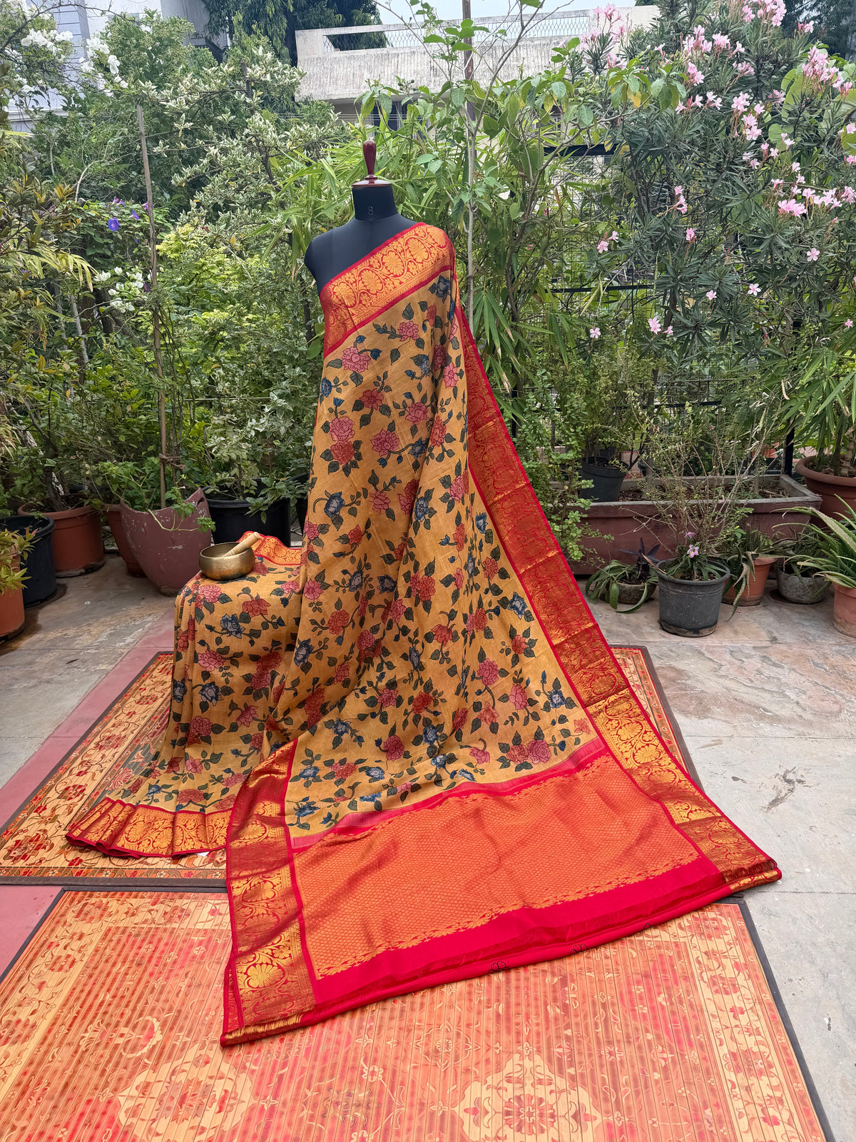 Pure Silk Hand Woven Kanchipattu With Penkalamkari saree