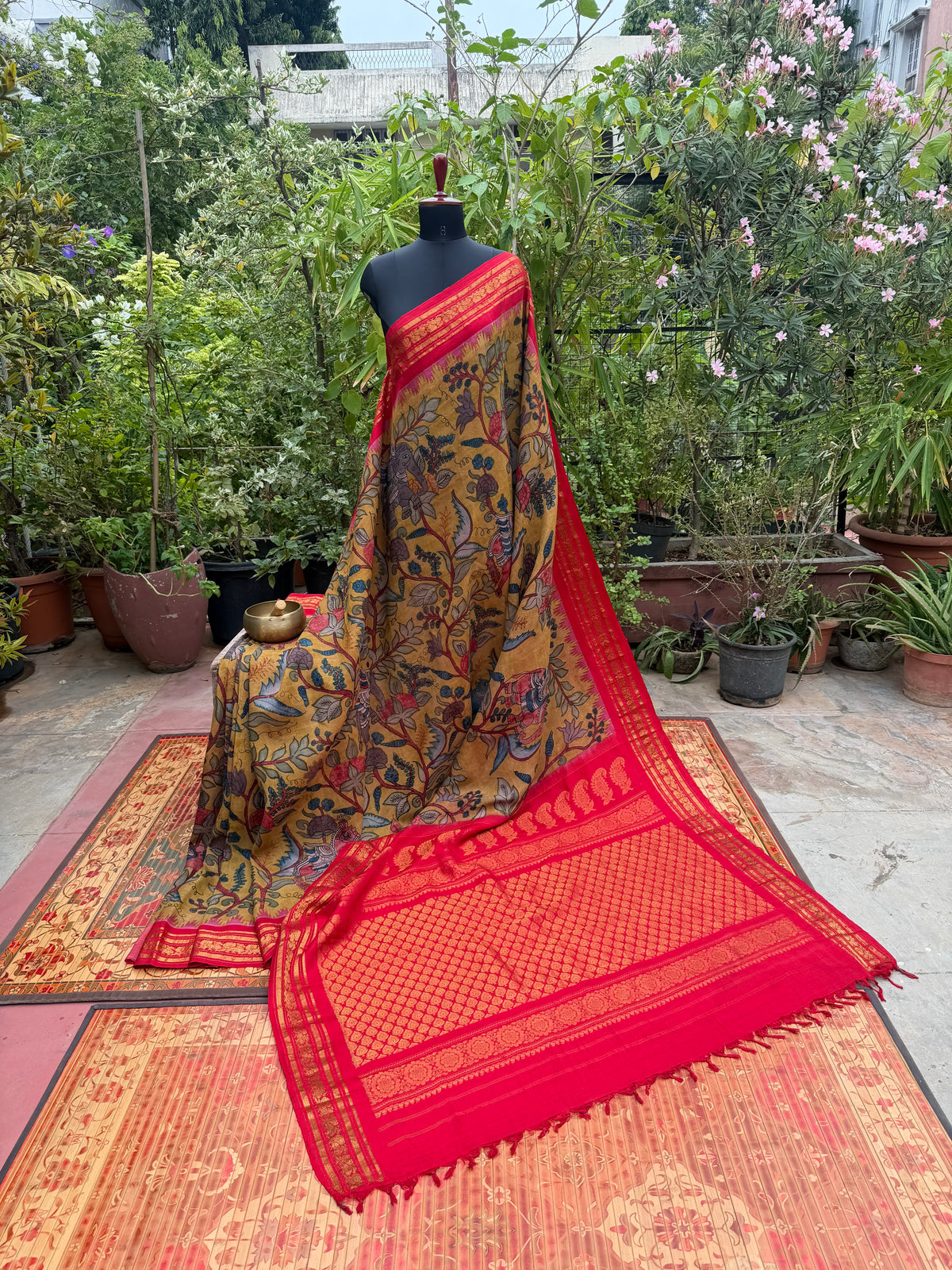 Pure Silk Handwoven Gadwal With Penkalakari Saree