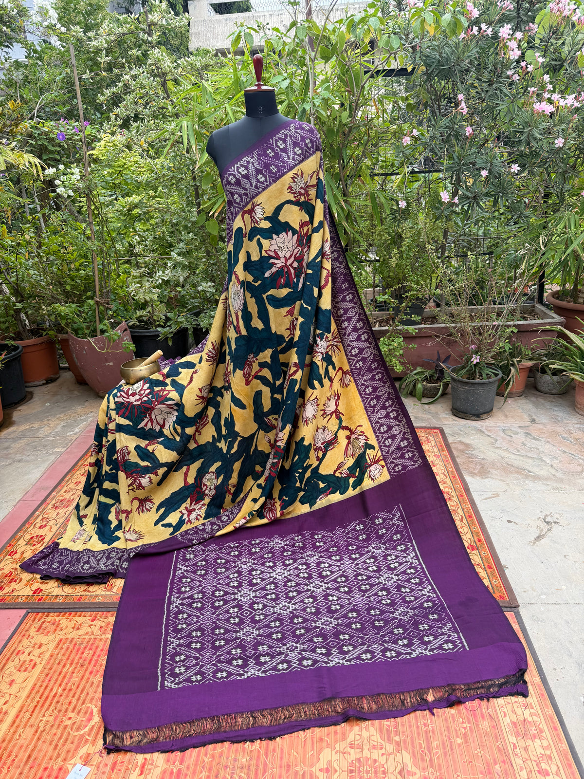 Pure Silk Handwoven Ikkat With Penkalamakri Saree