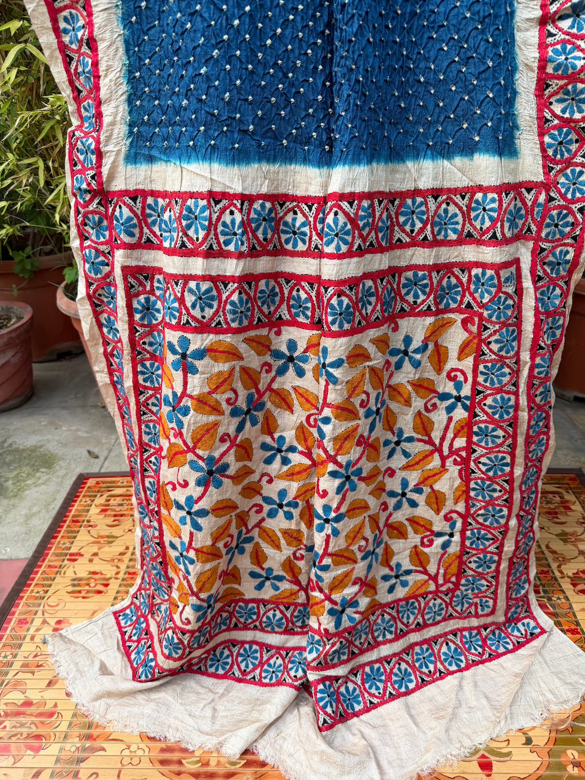 Tussar hand-knotted Bandhini with kantha embroidery