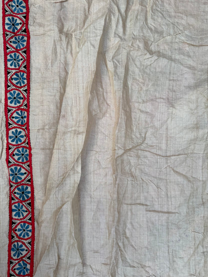 Tussar hand-knotted Bandhini with kantha embroidery