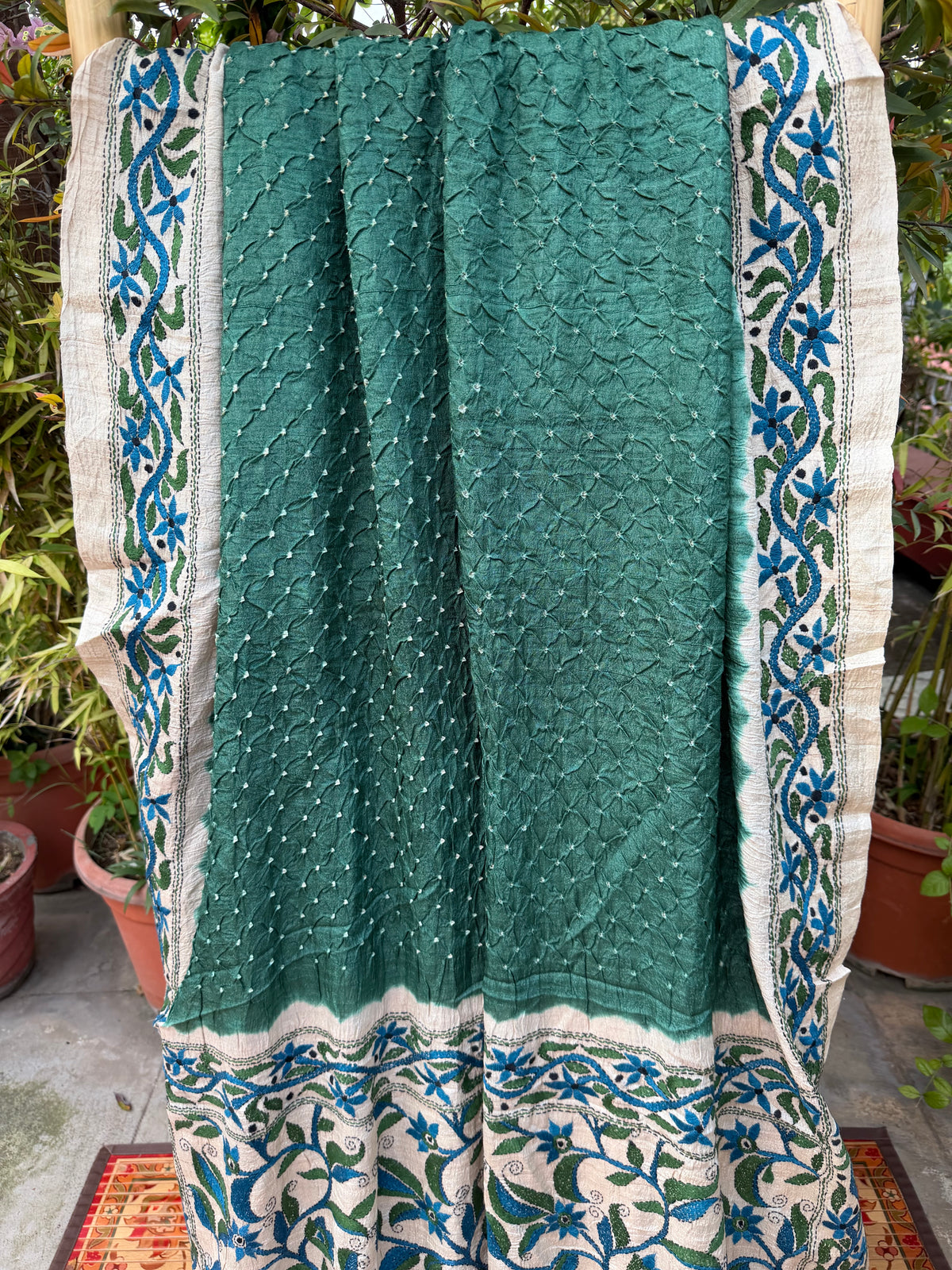 Tussar hand-knotted Bandhini with kantha embroidery