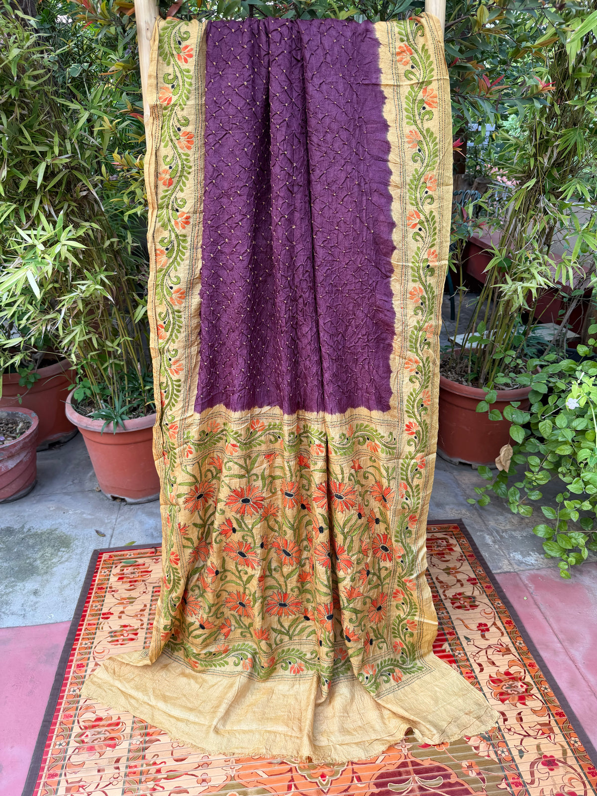 Tussar hand-knotted Bandhini with kantha embroidery