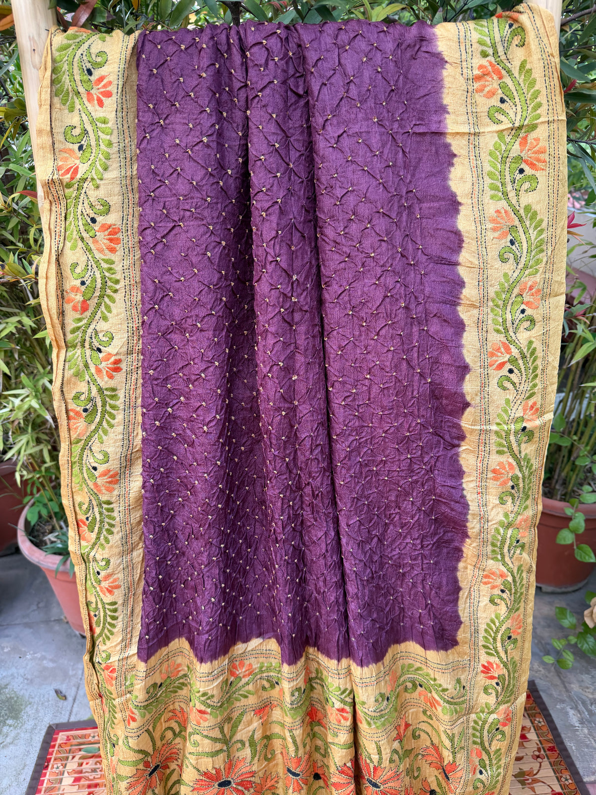 Tussar hand-knotted Bandhini with kantha embroidery