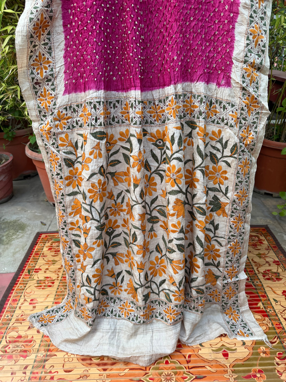 Tussar hand-knotted Bandhini with kantha embroidery