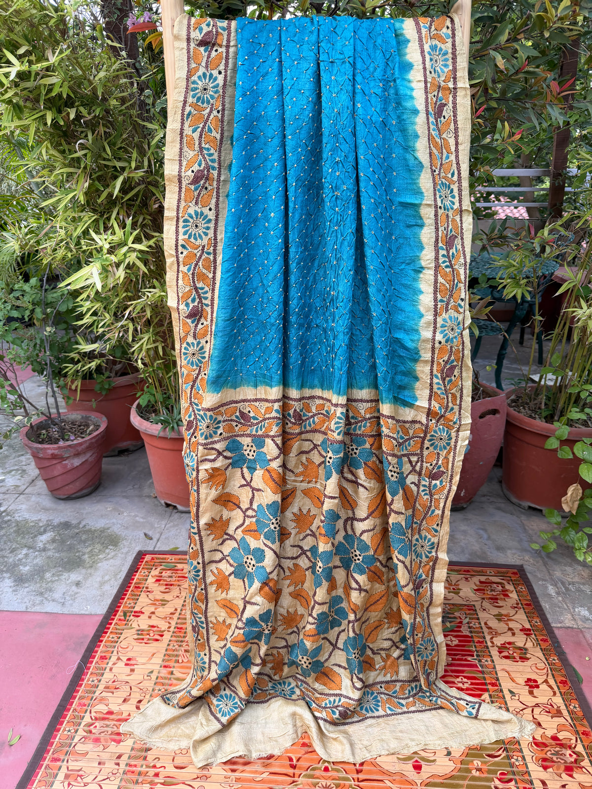 Tussar hand-knotted Bandhini with kantha embroidery